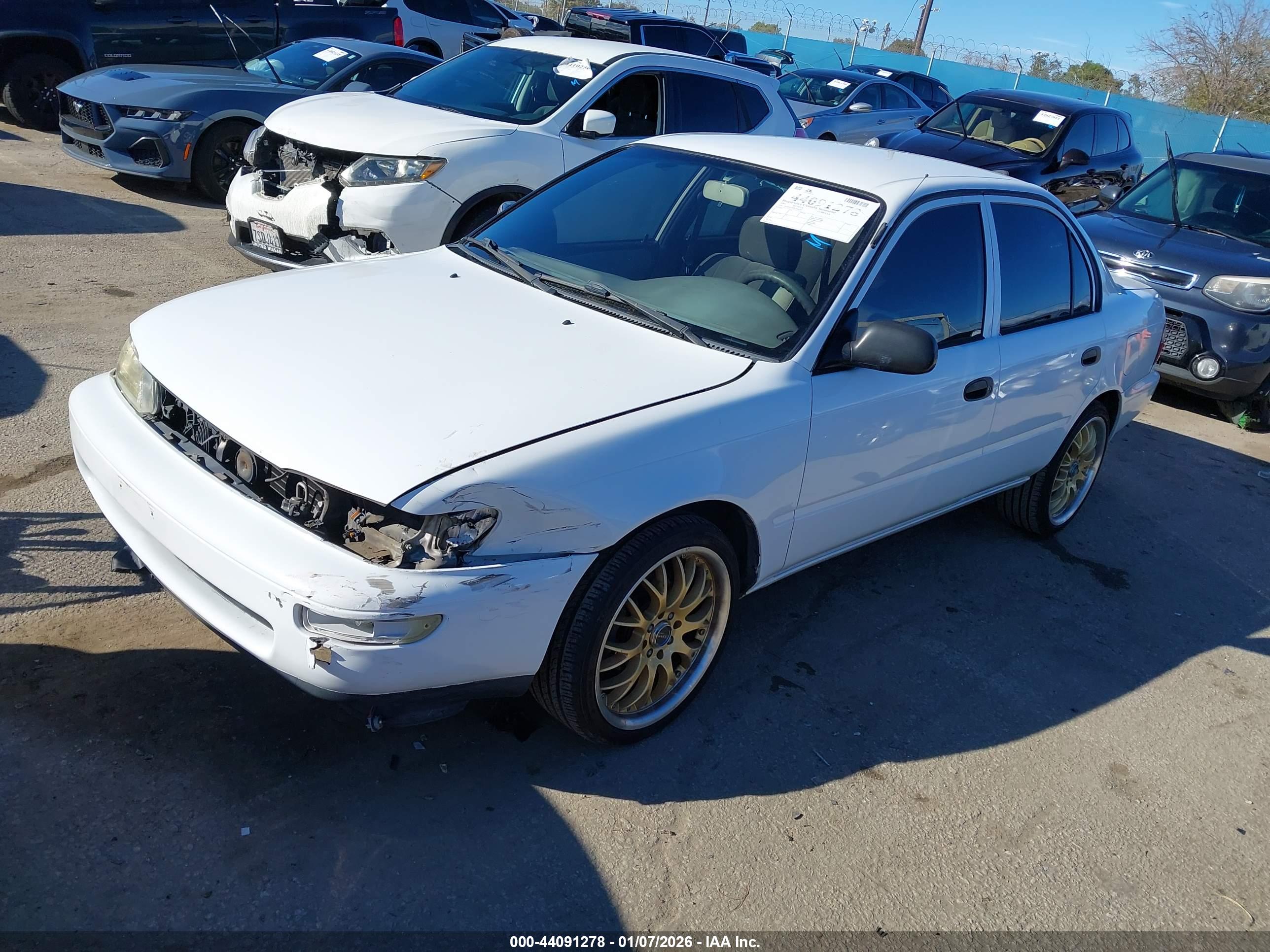 TOYOTA COROLLA image 2
