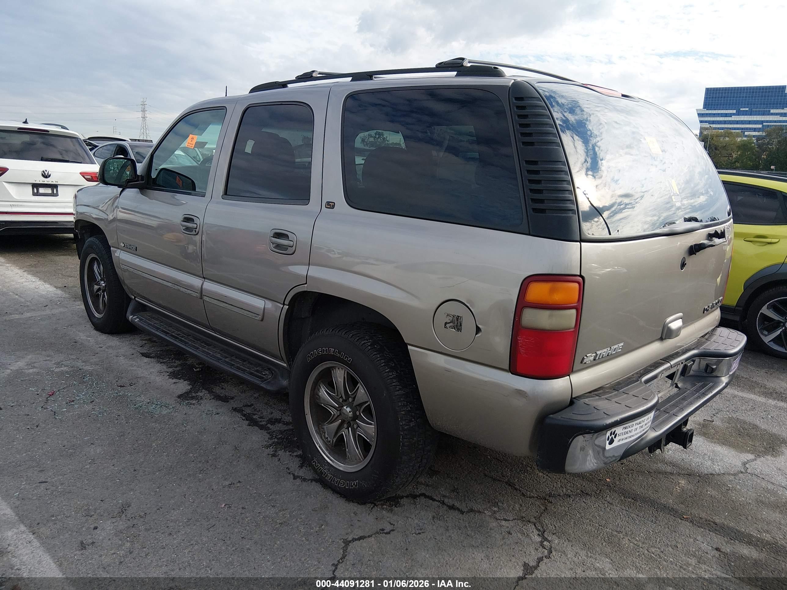 CHEVROLET TAHOE image 3