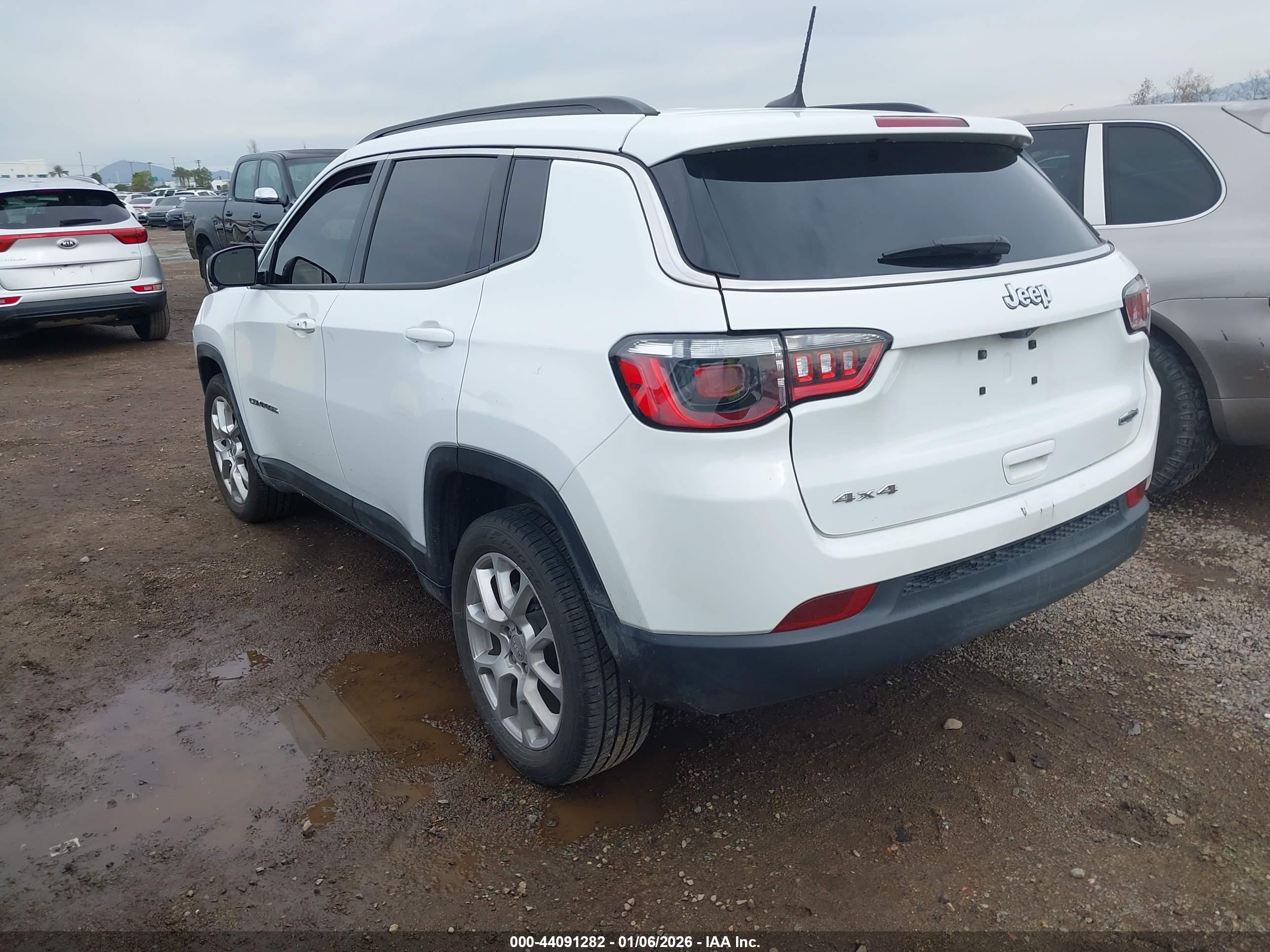 JEEP COMPASS image 3