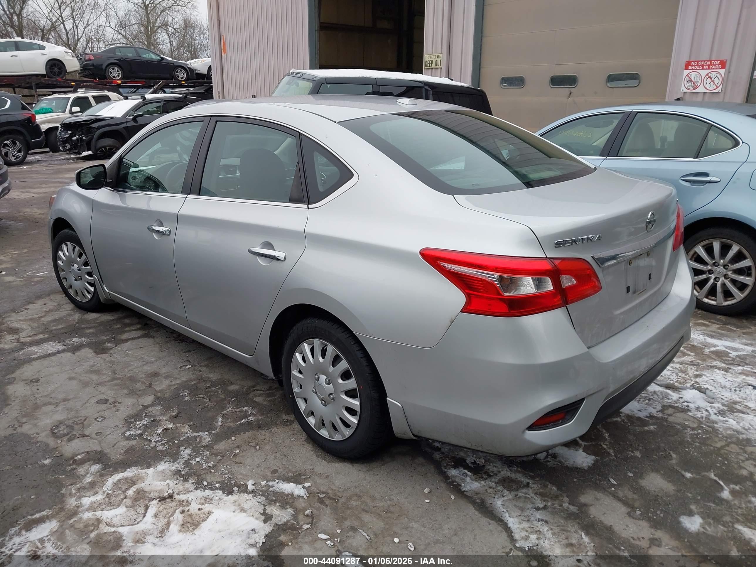 NISSAN SENTRA image 3