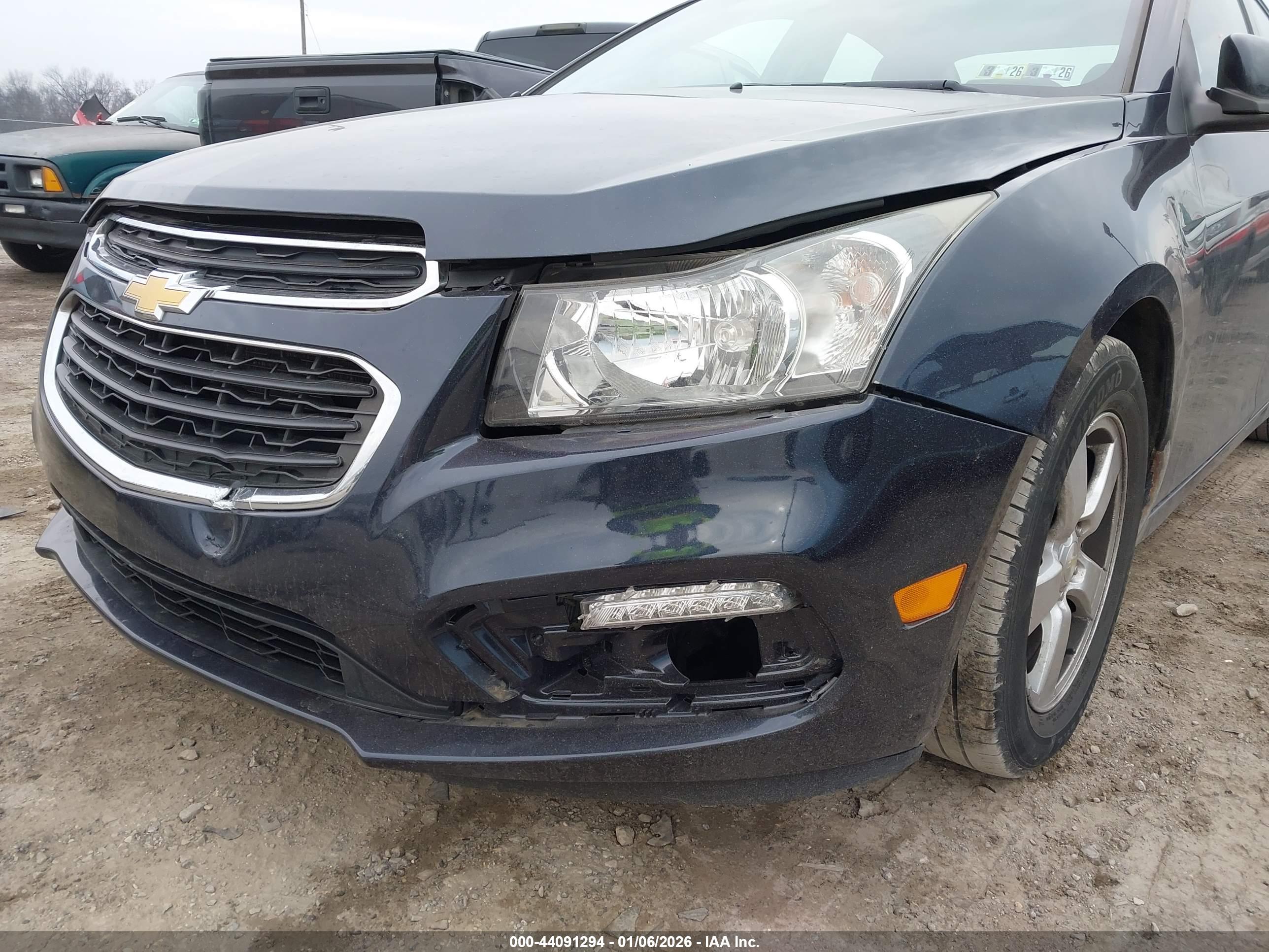 CHEVROLET CRUZE image 6