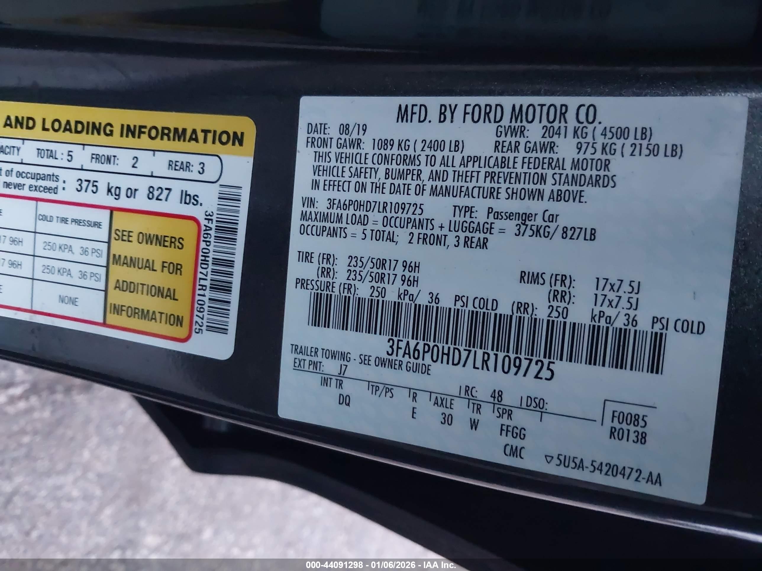 FORD FUSION image 9