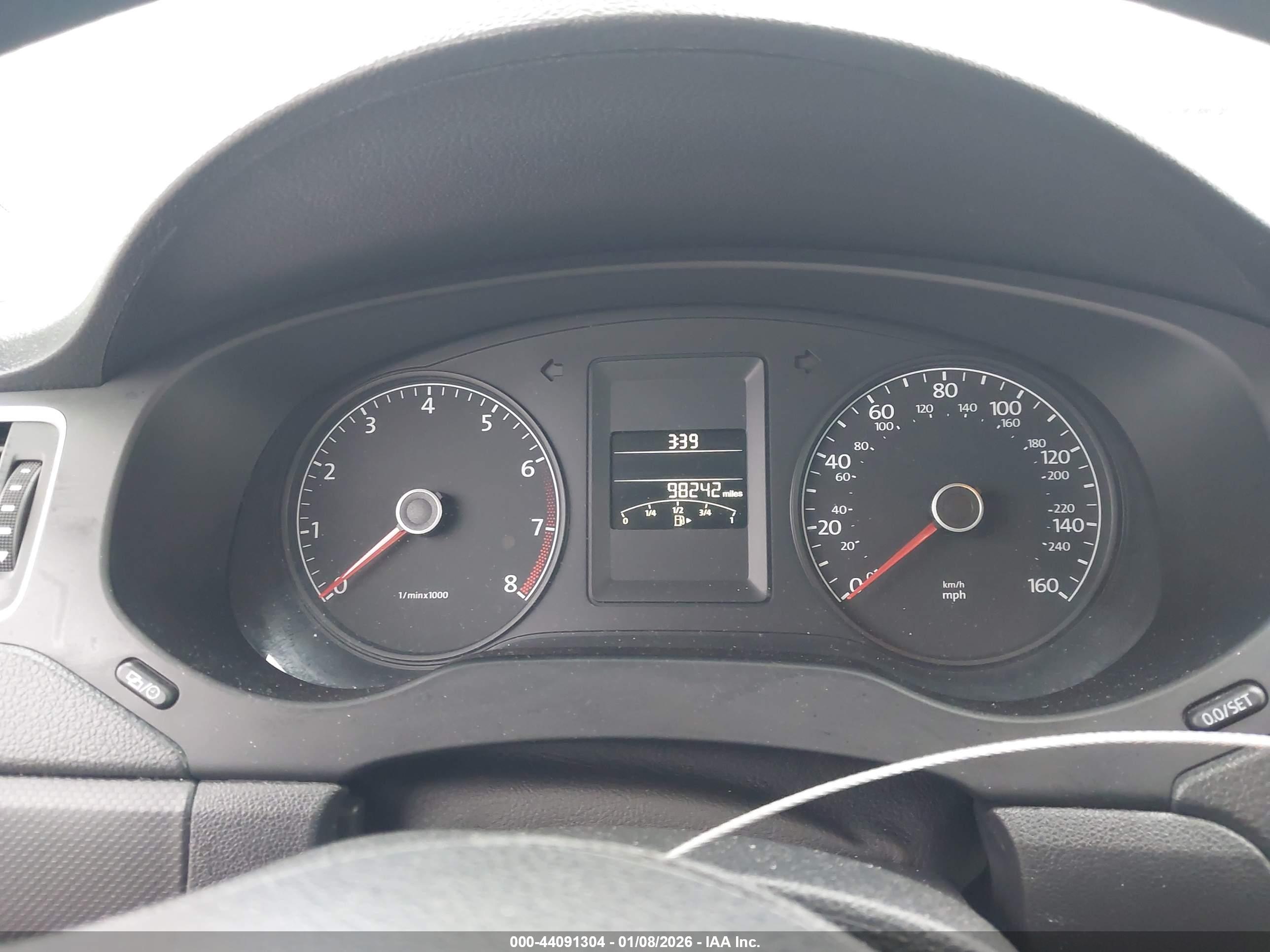 VOLKSWAGEN JETTA image 7