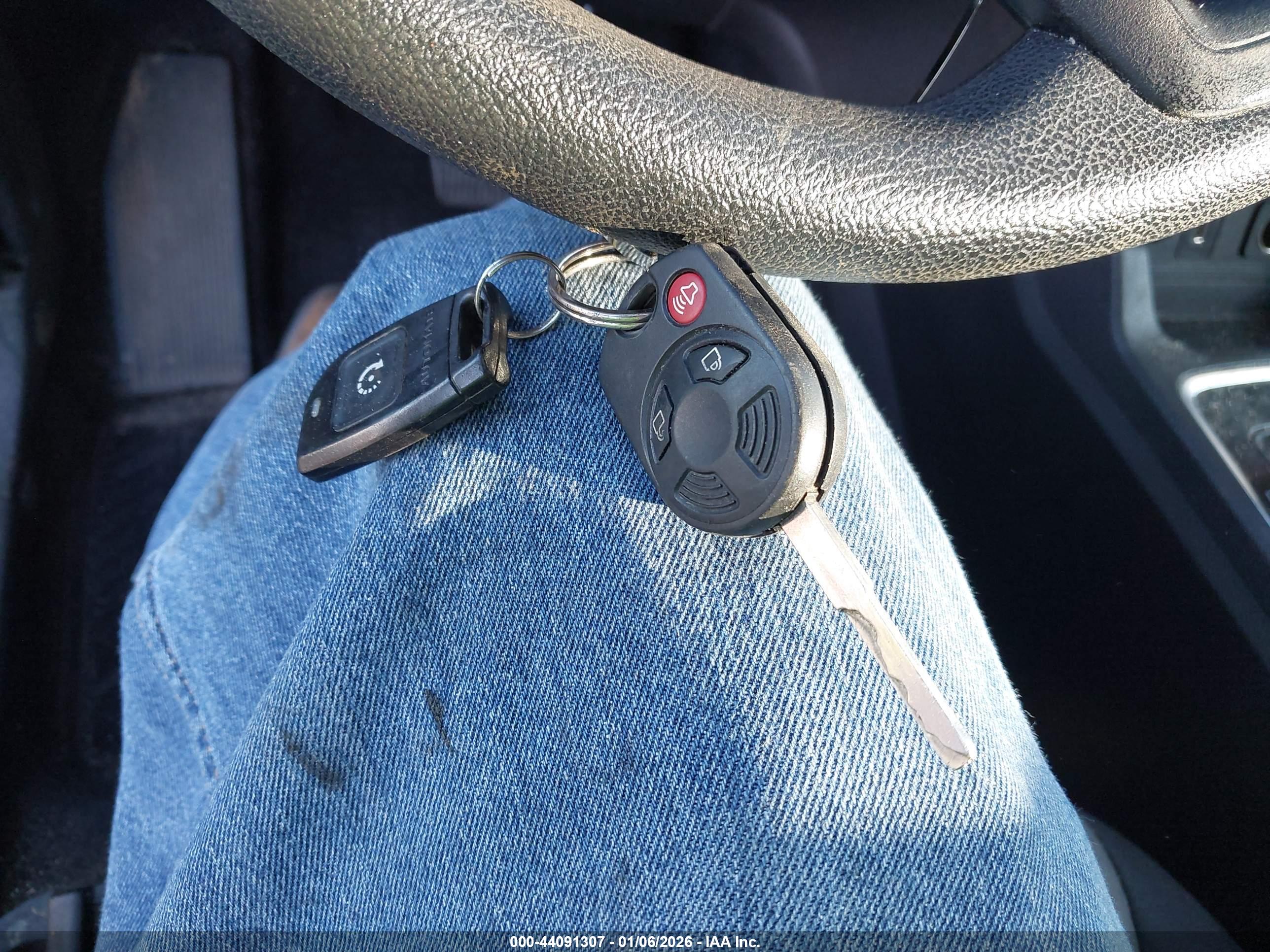 FORD ESCAPE image 11