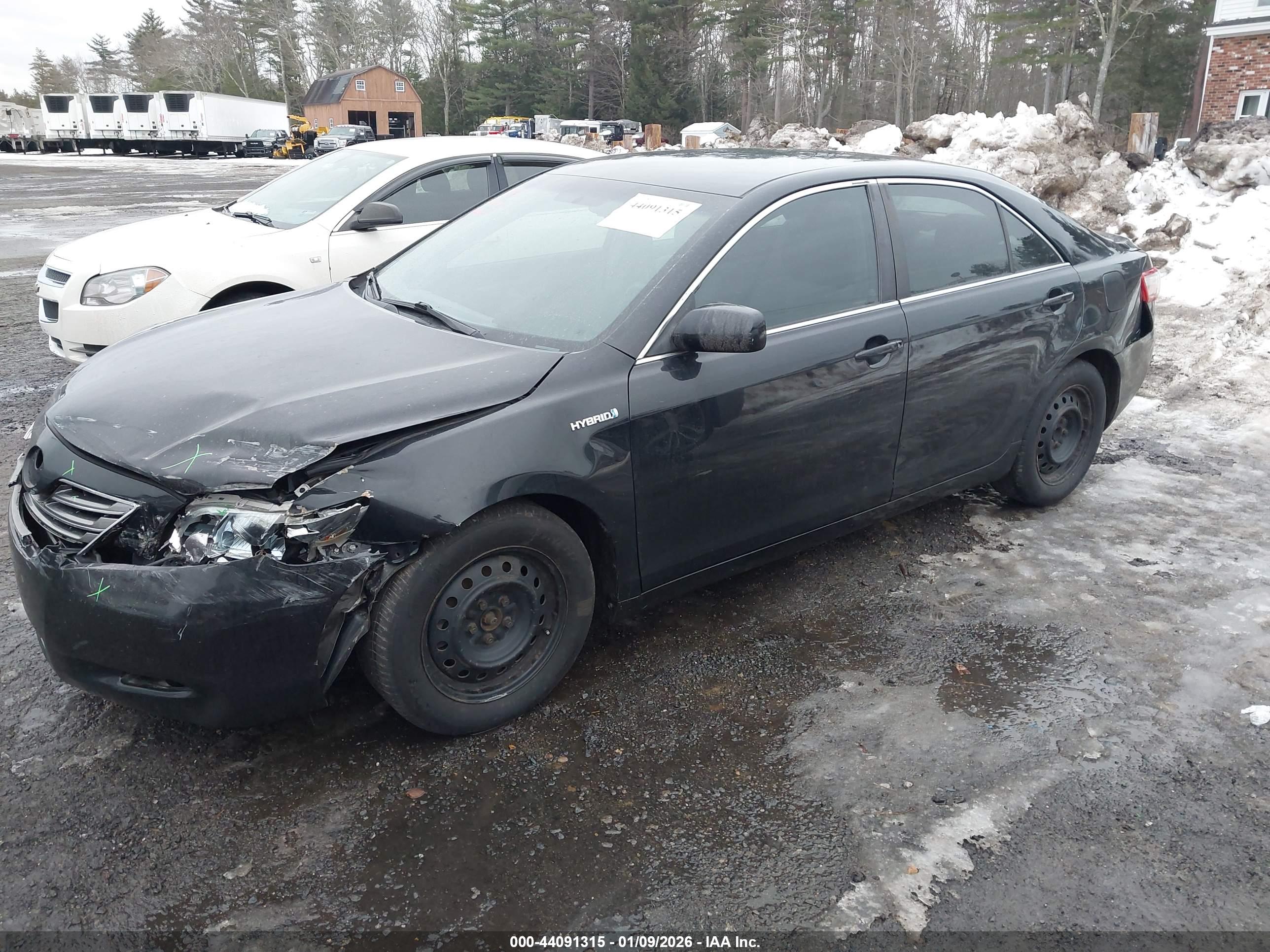 TOYOTA CAMRY image 2