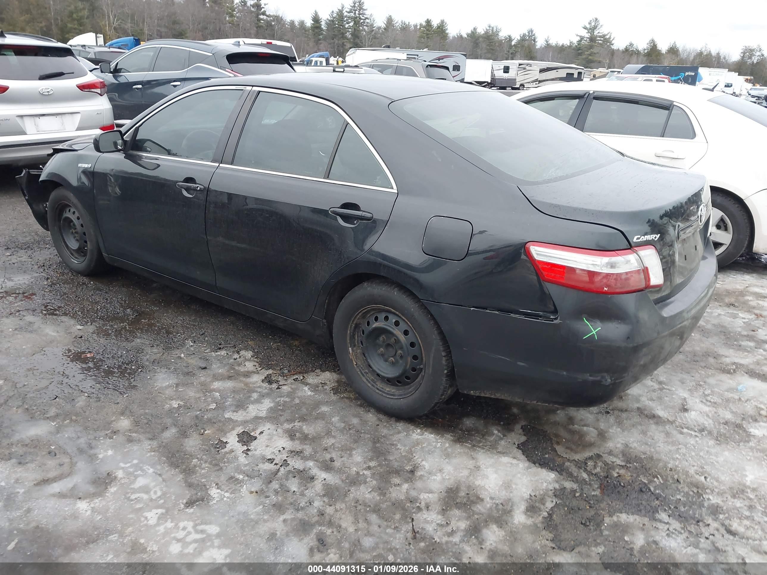 TOYOTA CAMRY image 3