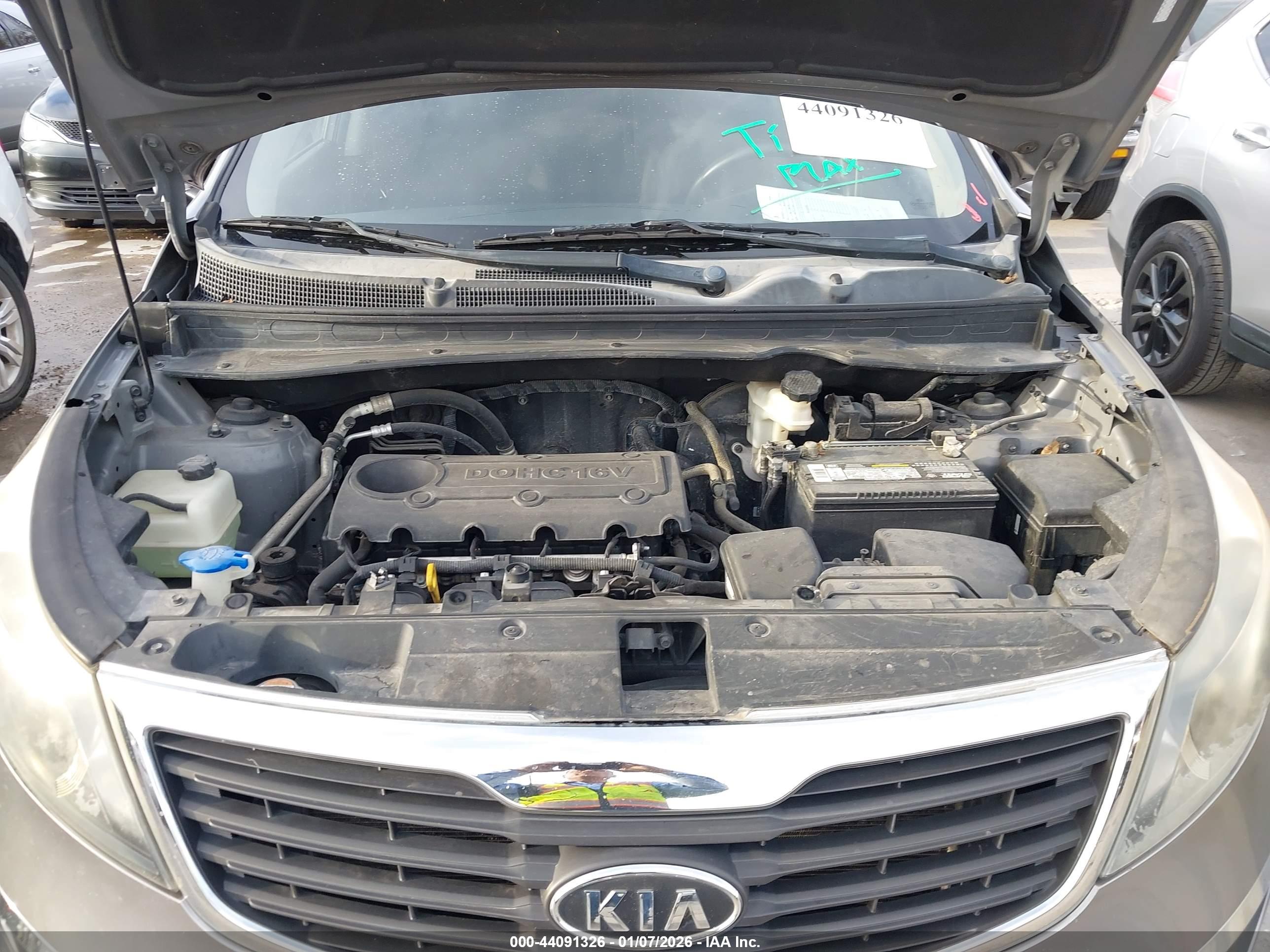 KIA SPORTAGE image 10
