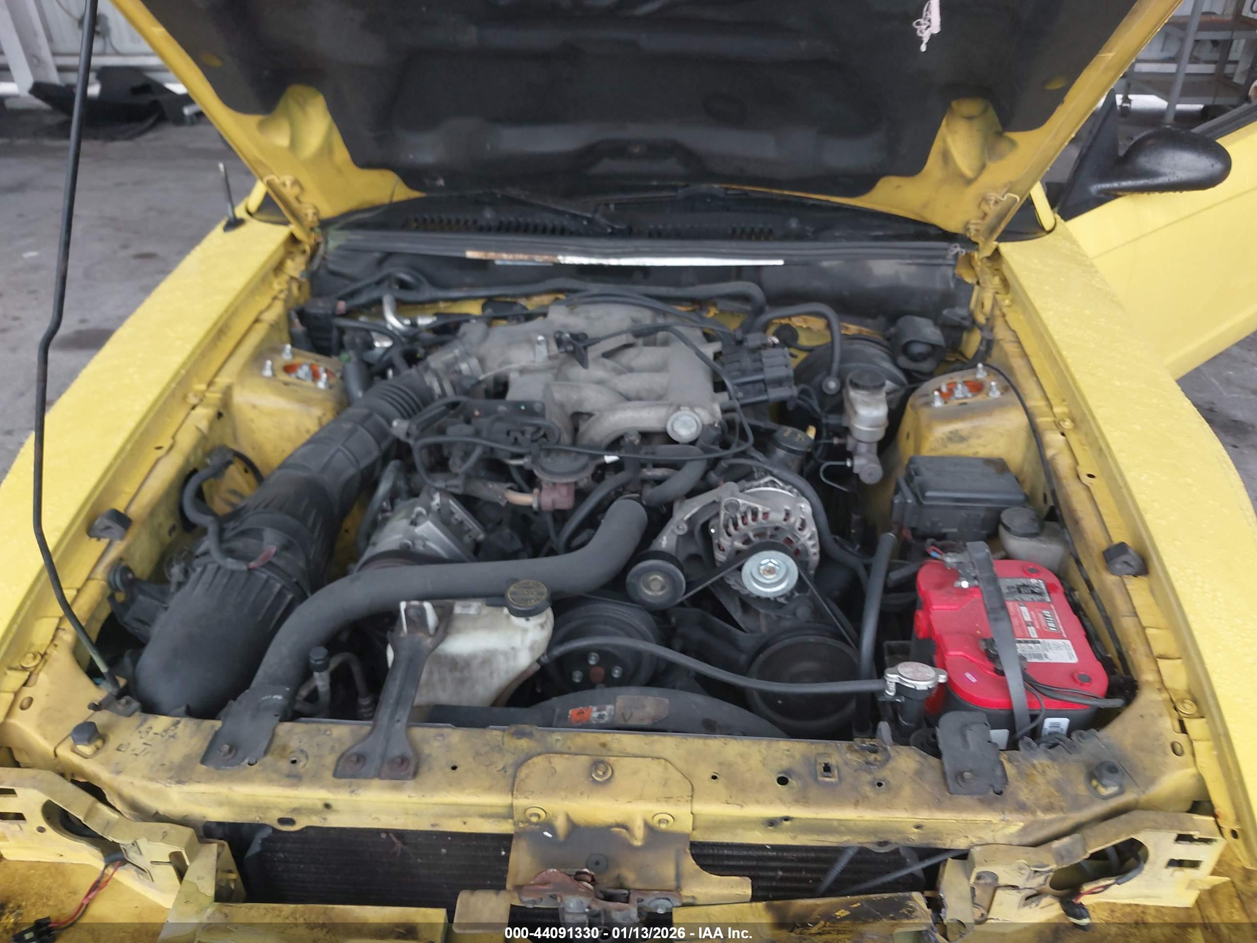 FORD MUSTANG image 10