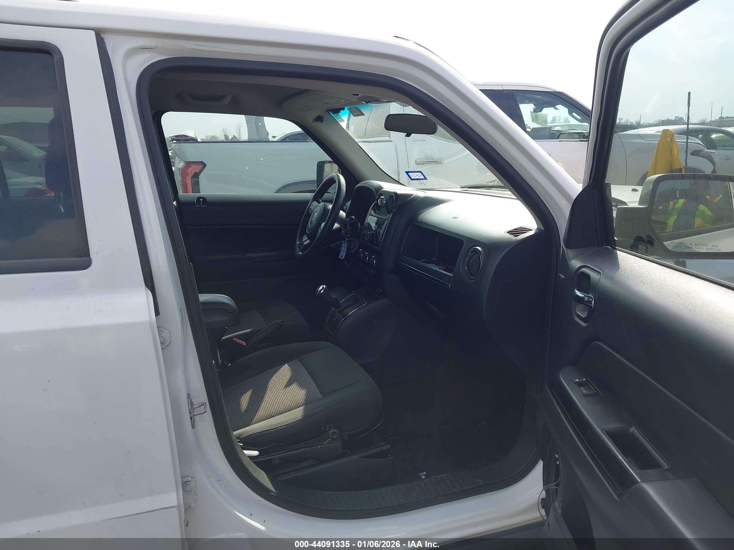 JEEP PATRIOT image 5