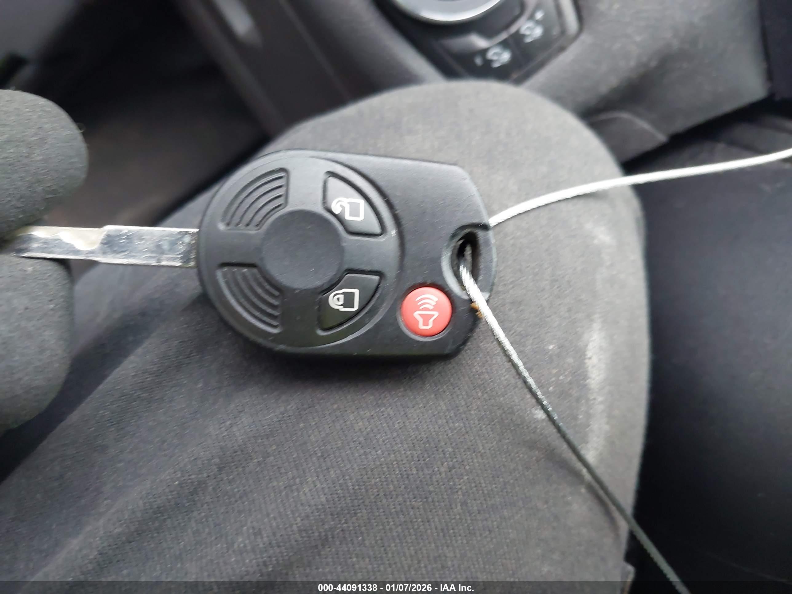 FORD ESCAPE image 11