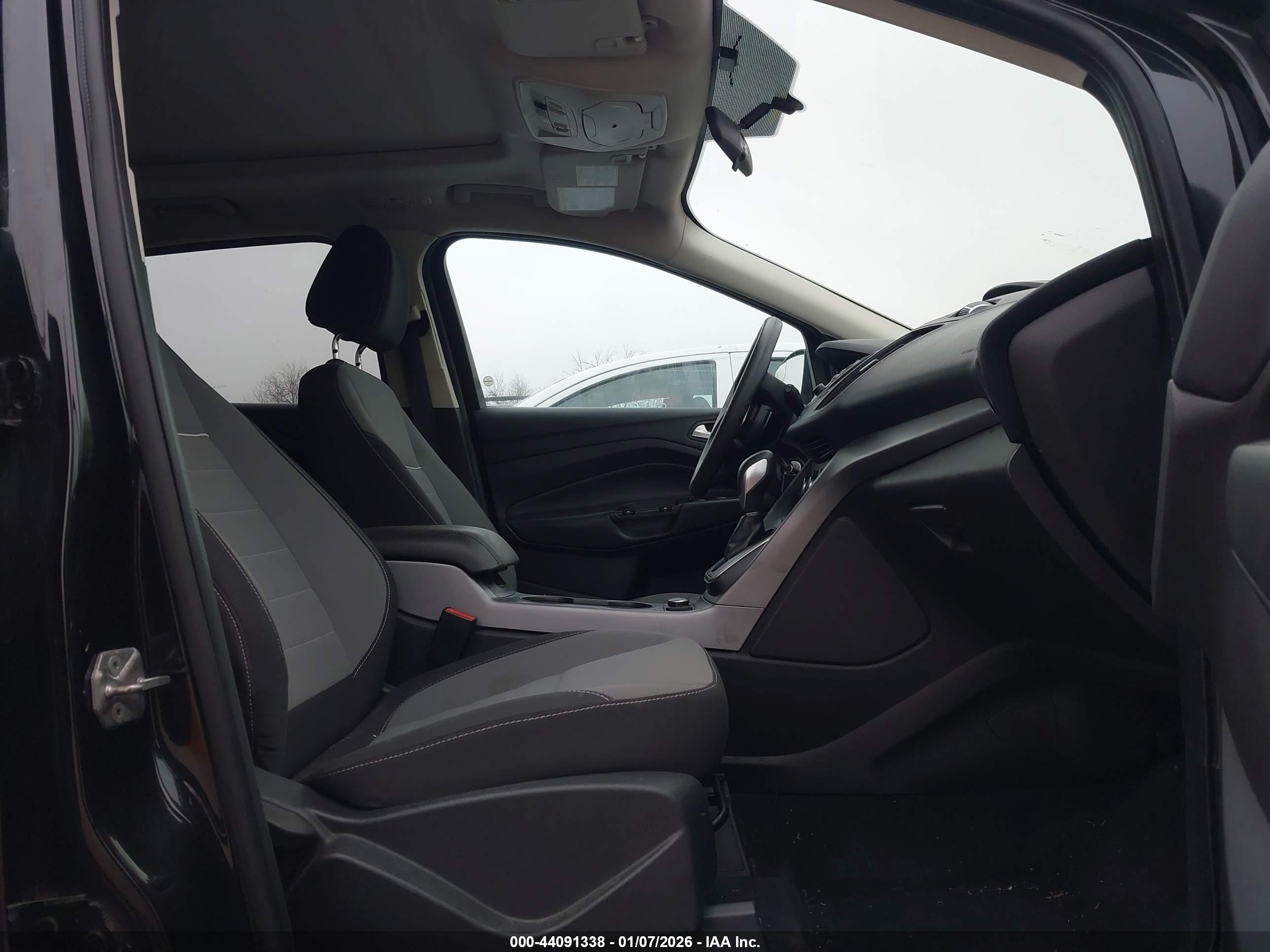 FORD ESCAPE image 5