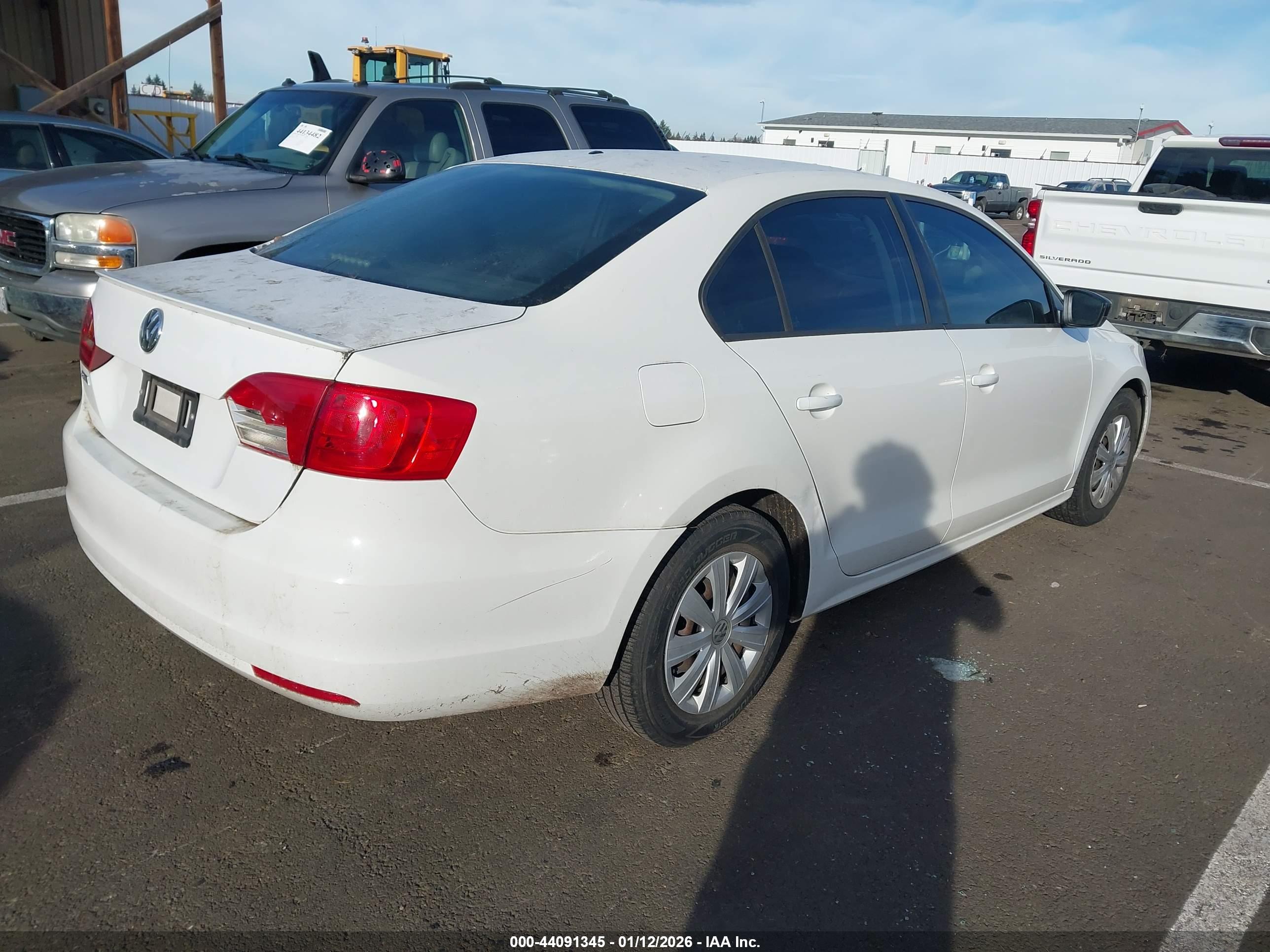 VOLKSWAGEN JETTA image 4