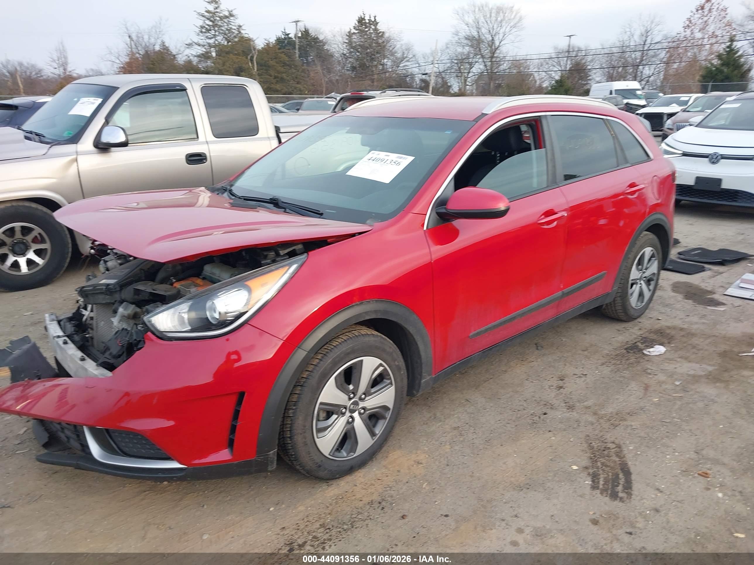 KIA NIRO image 2