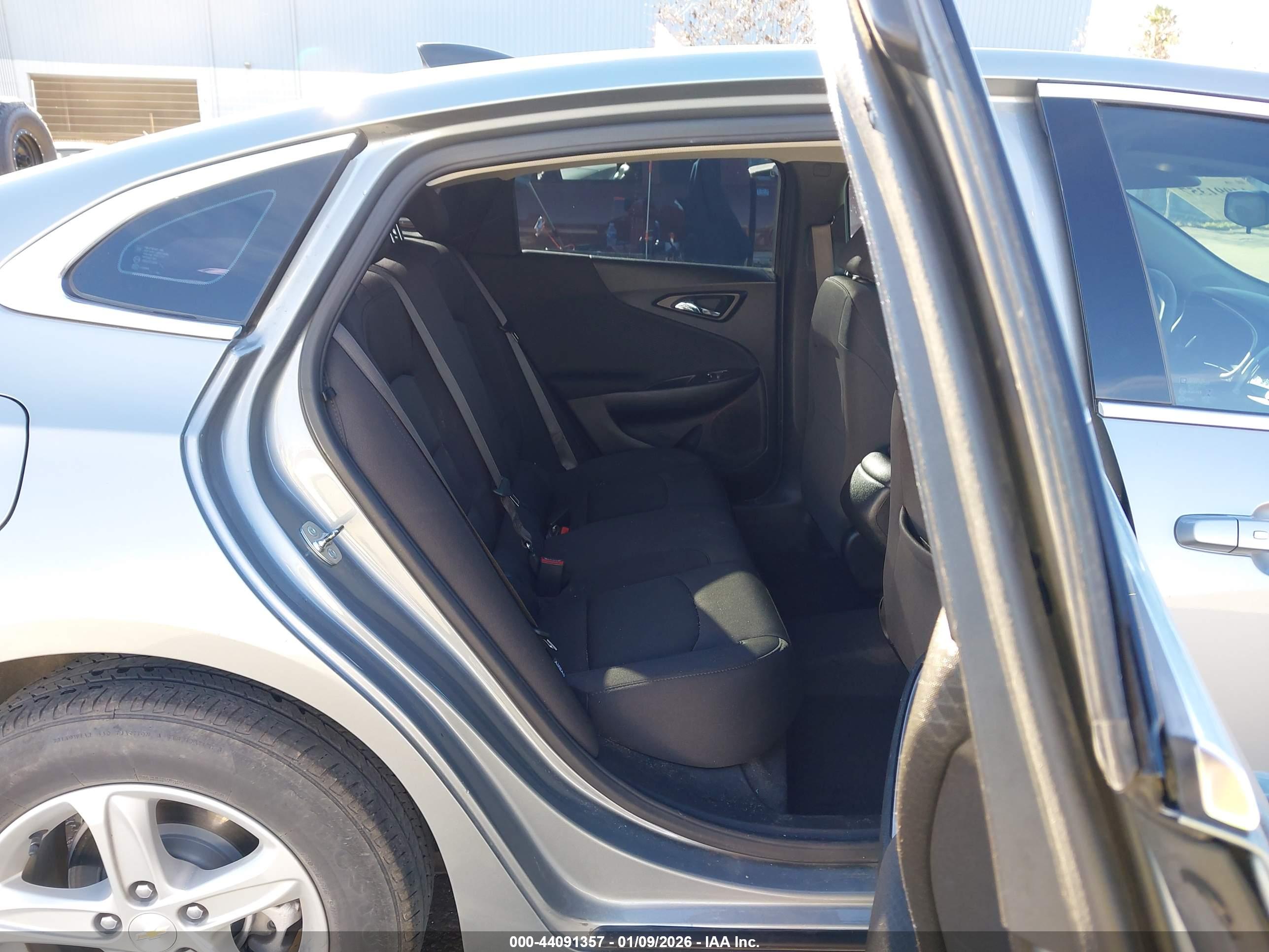 CHEVROLET MALIBU image 8