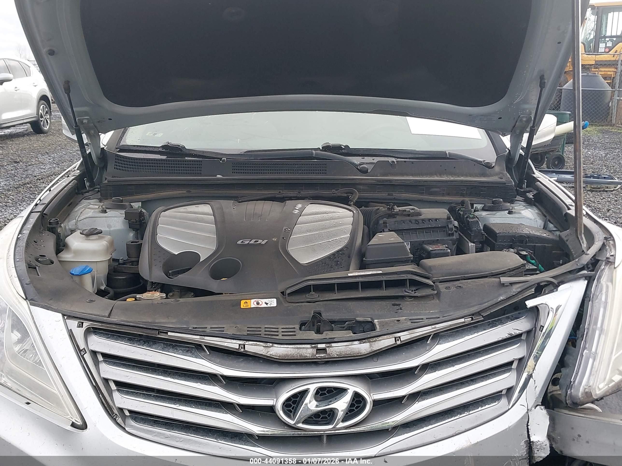 HYUNDAI AZERA image 10