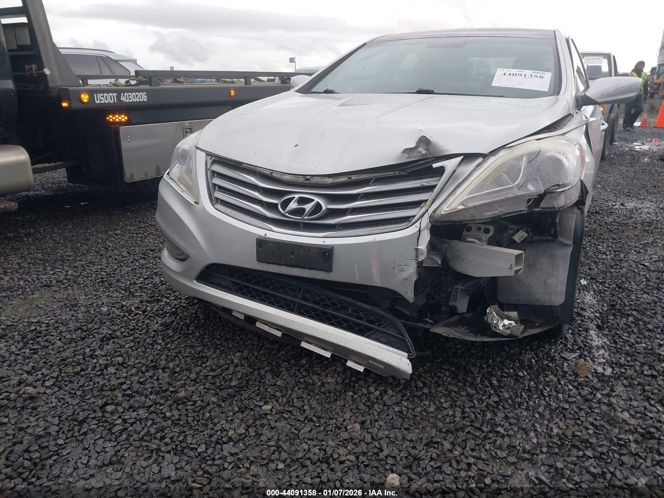 HYUNDAI AZERA image 6