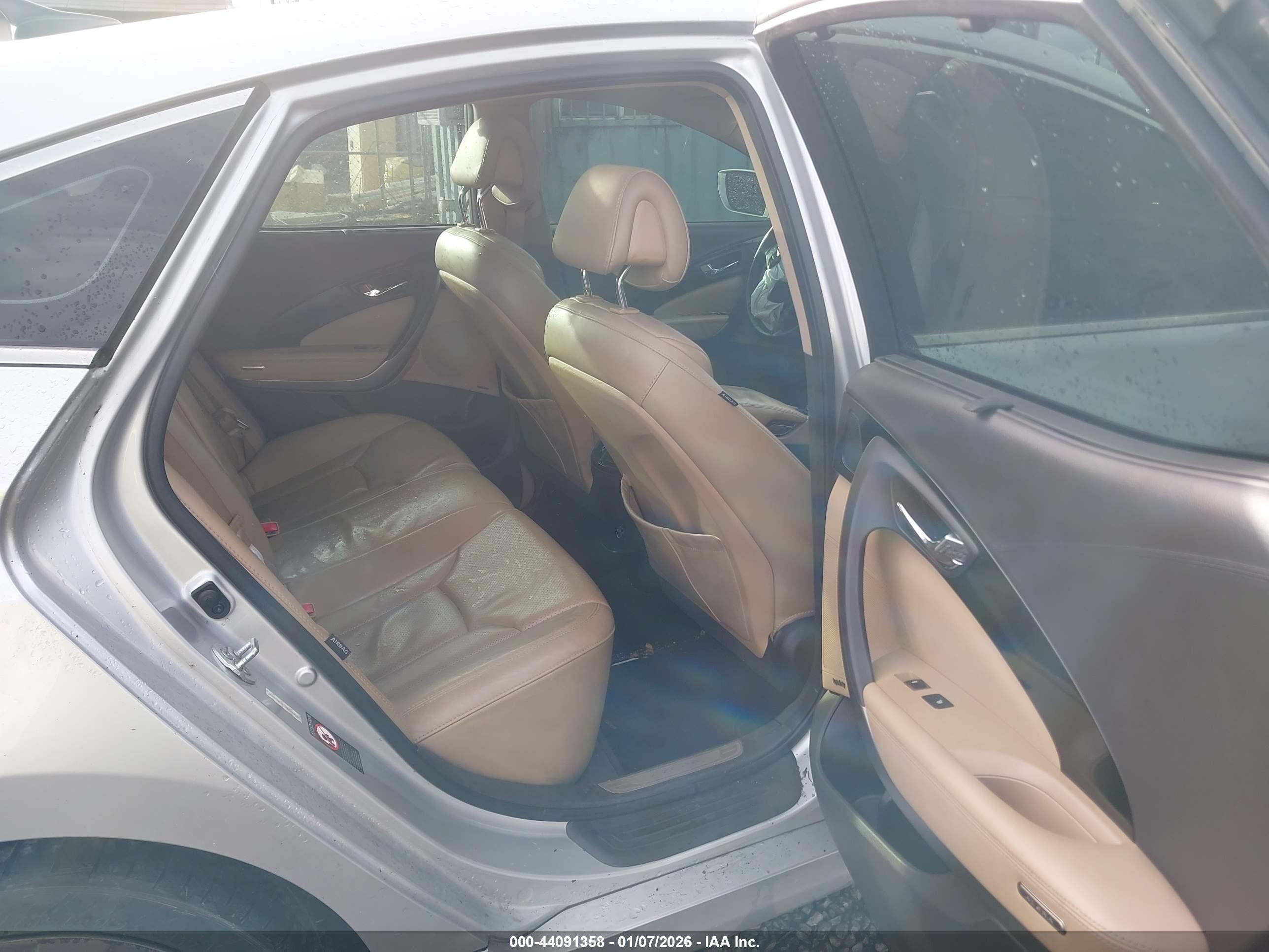 HYUNDAI AZERA image 8