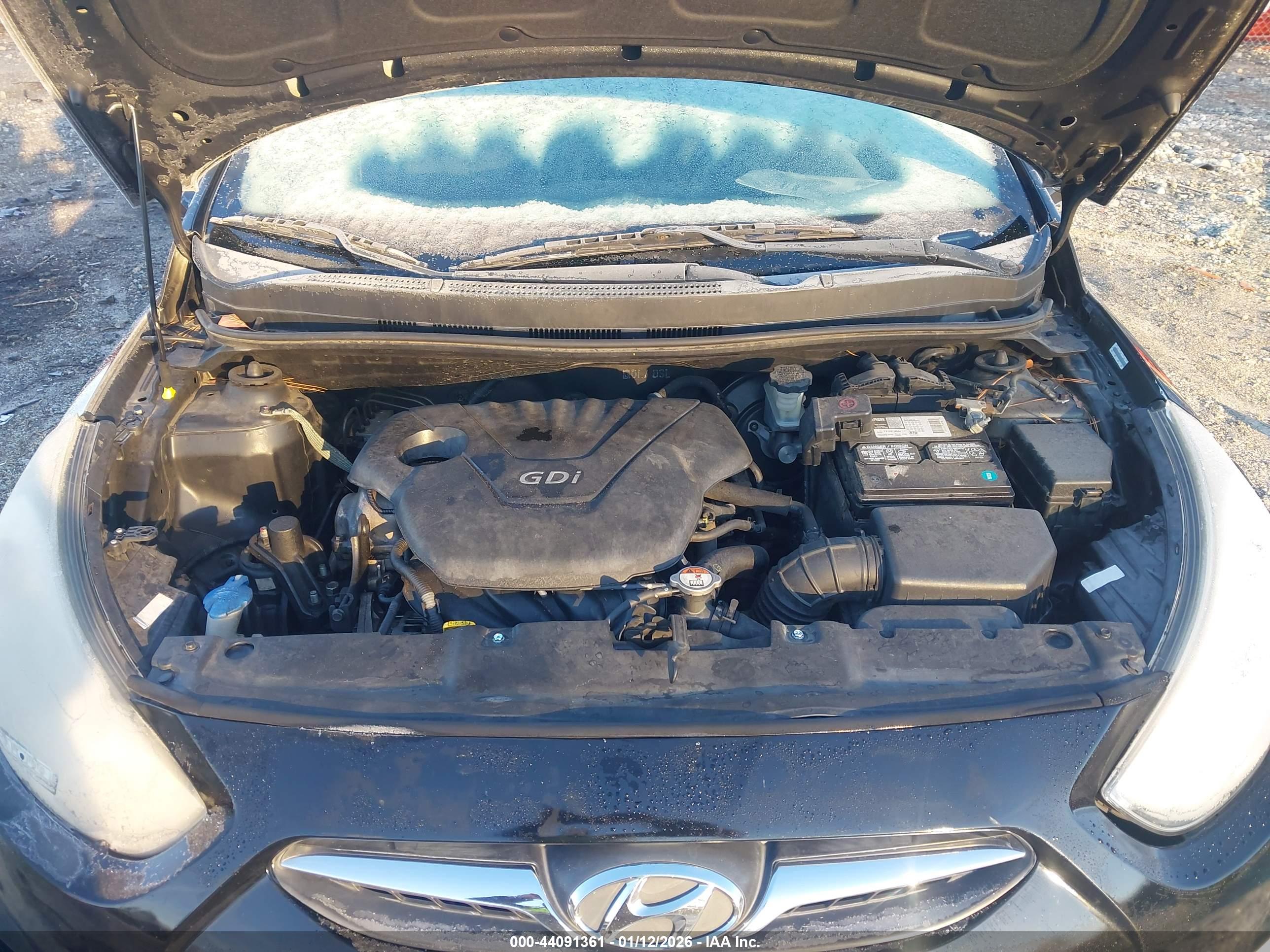 HYUNDAI ACCENT image 10