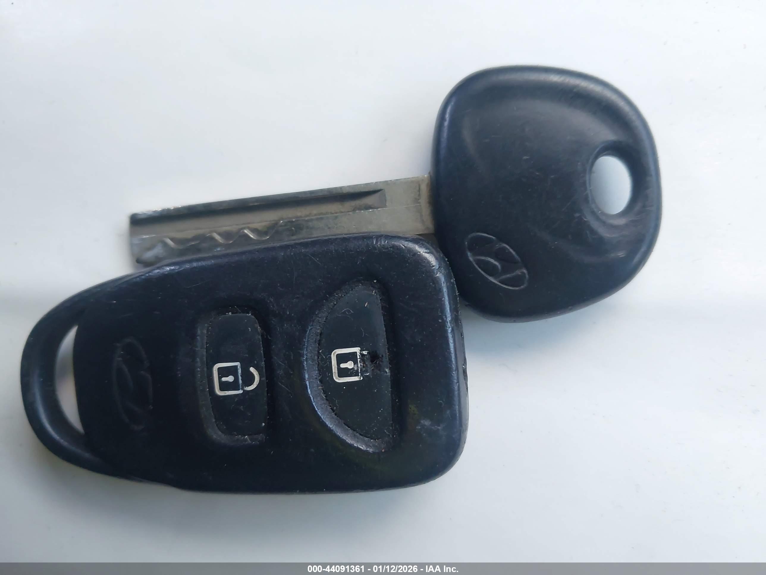 HYUNDAI ACCENT image 11