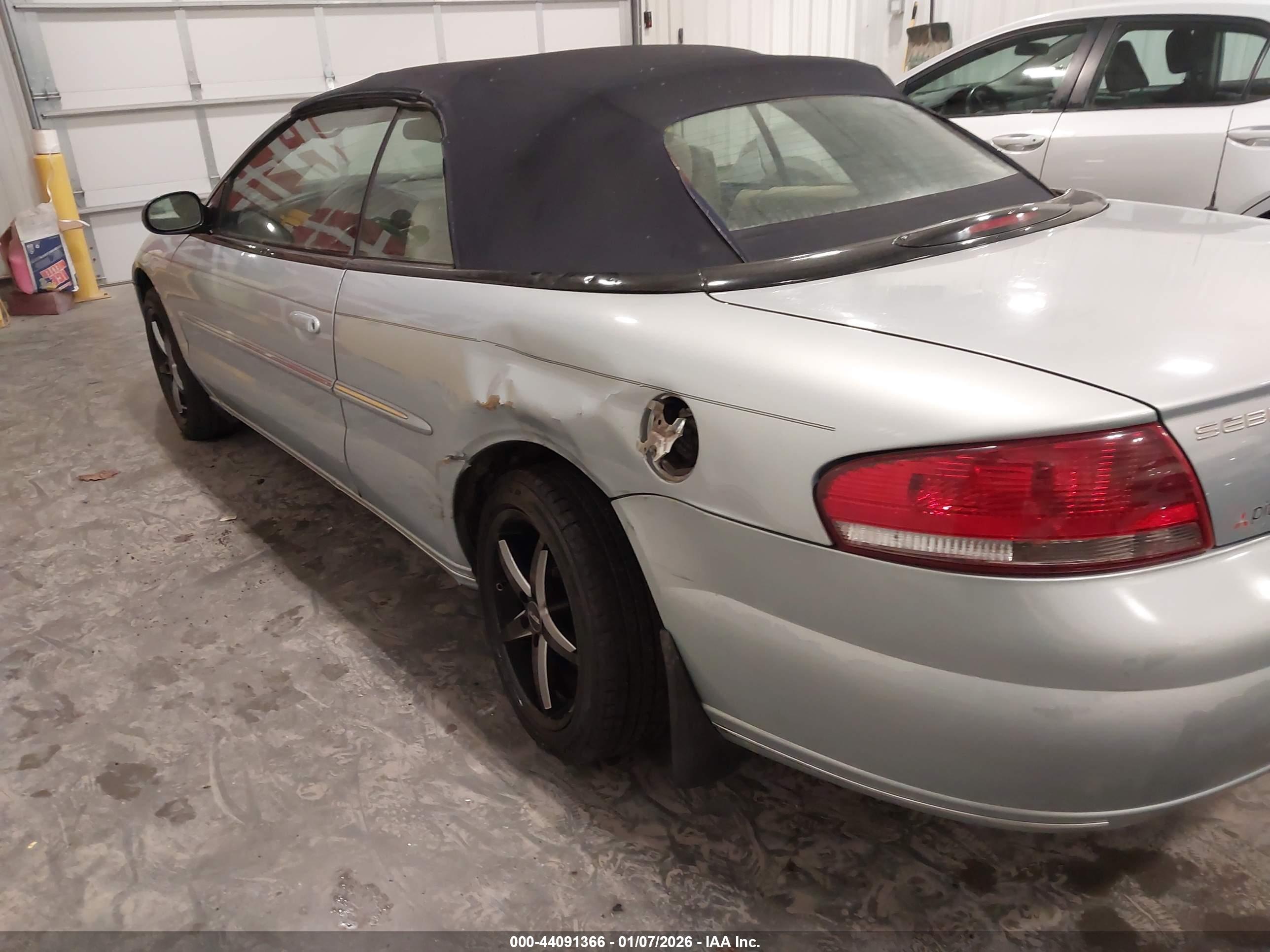 CHRYSLER SEBRING image 6