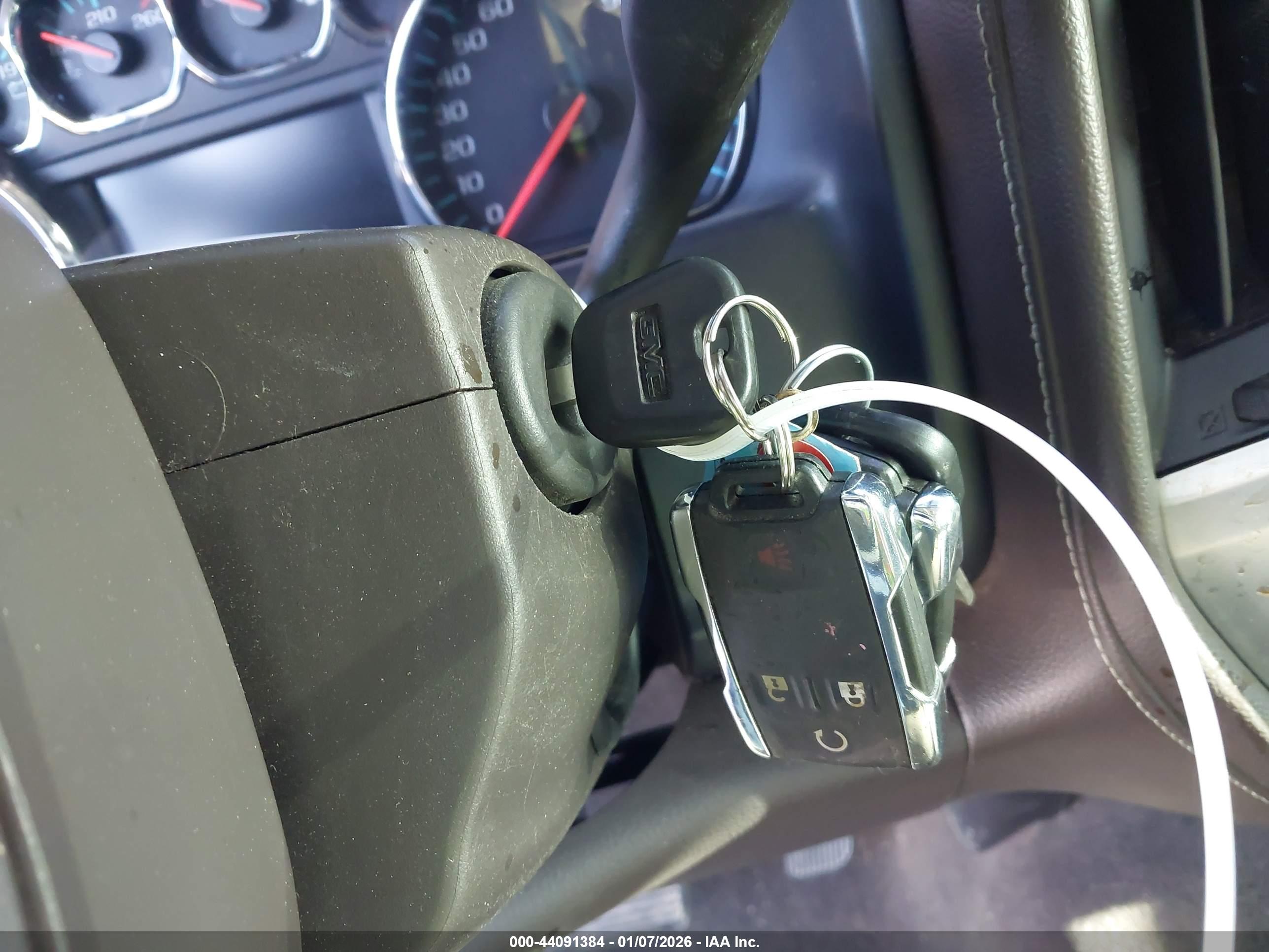 GMC SIERRA image 11