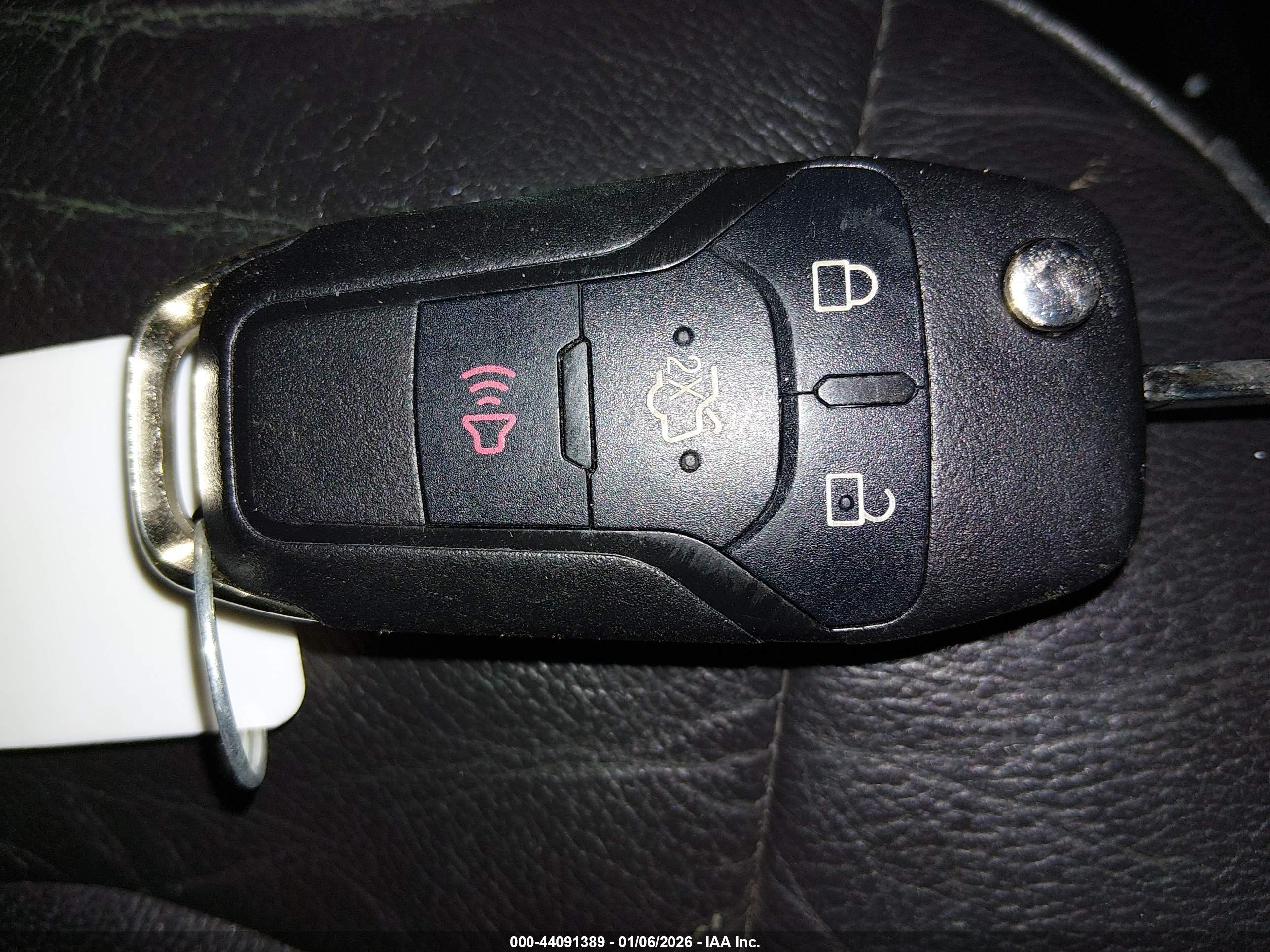 FORD FUSION image 11