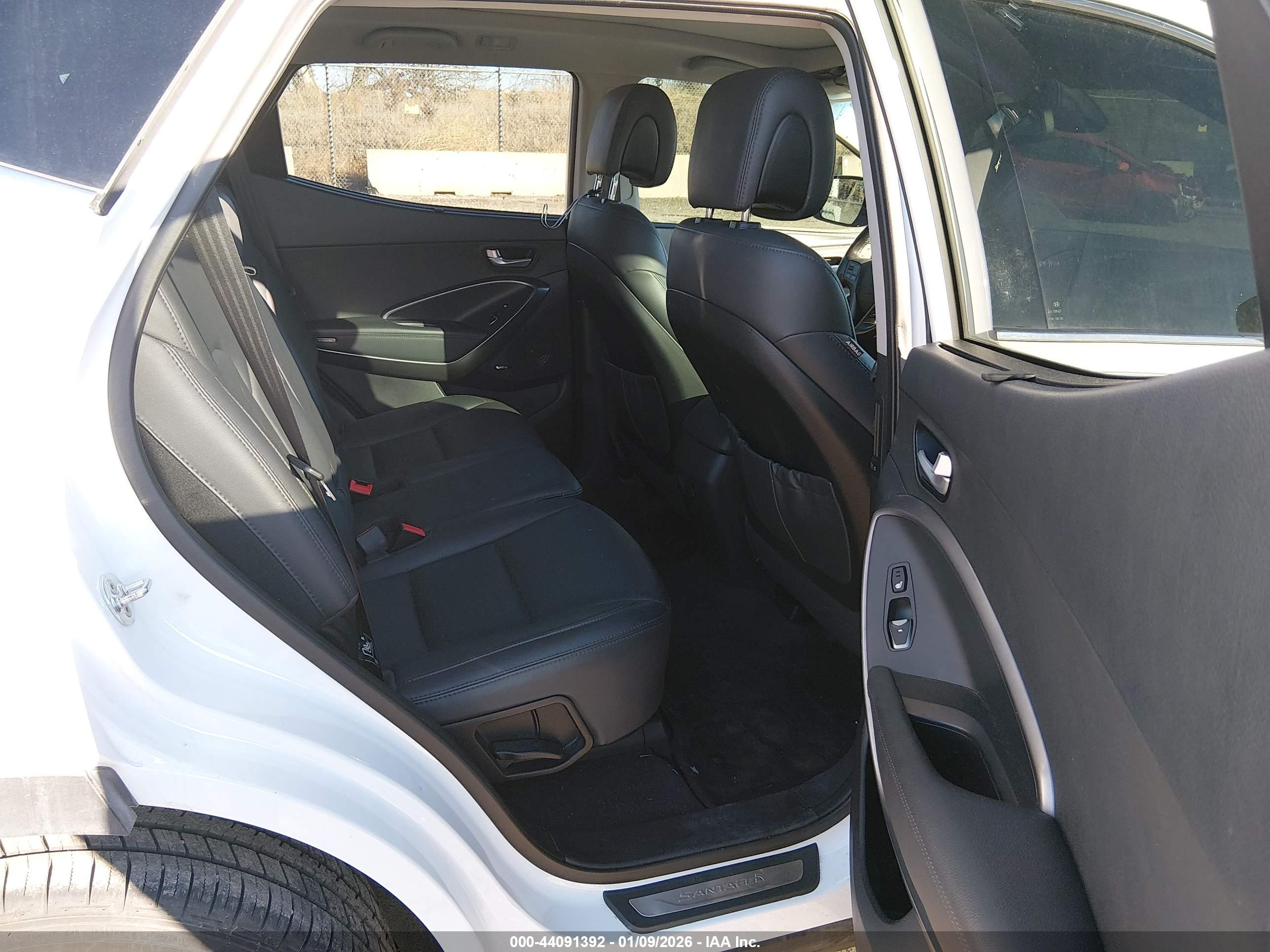 HYUNDAI SANTA image 8