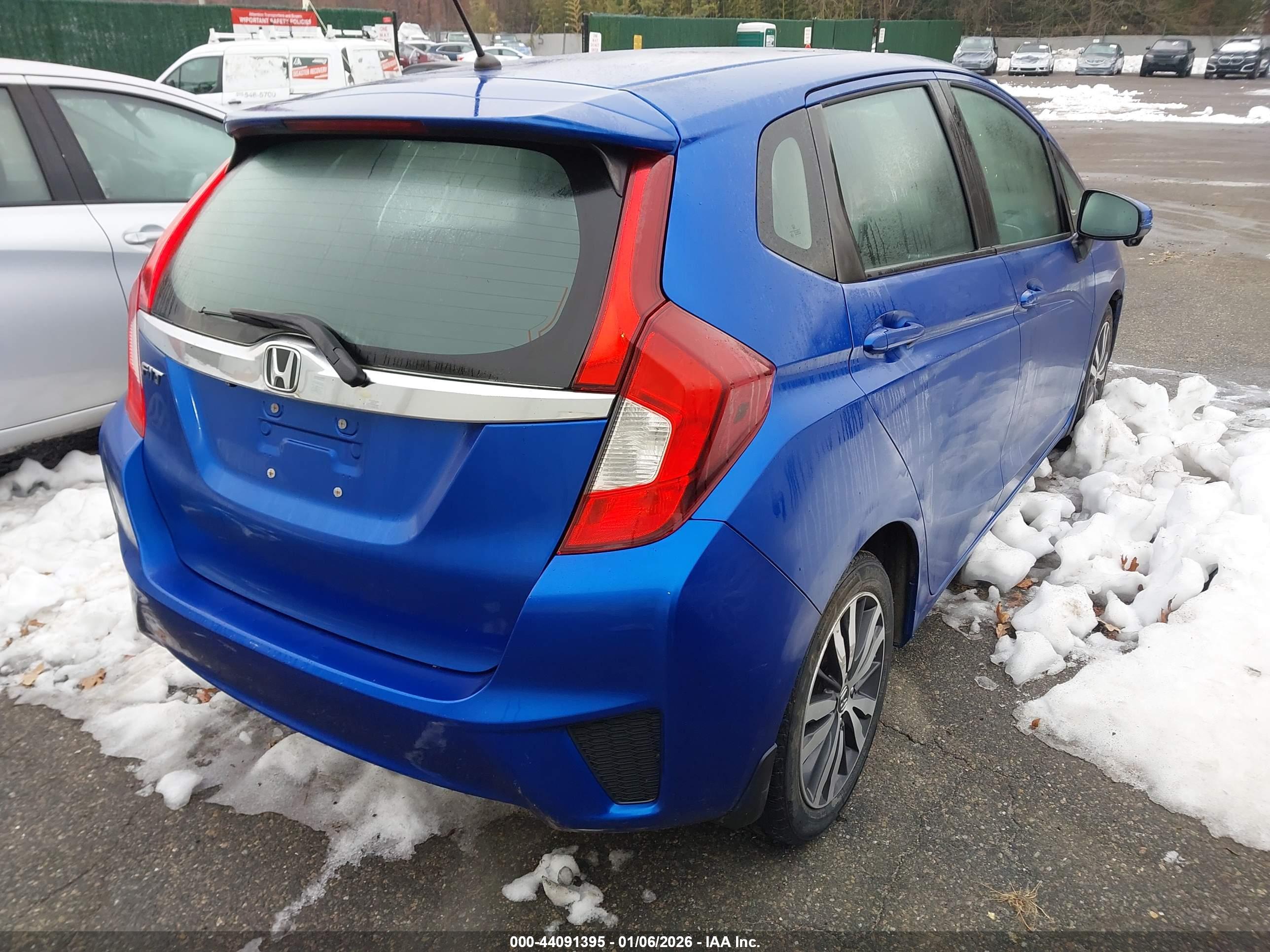 HONDA FIT image 4
