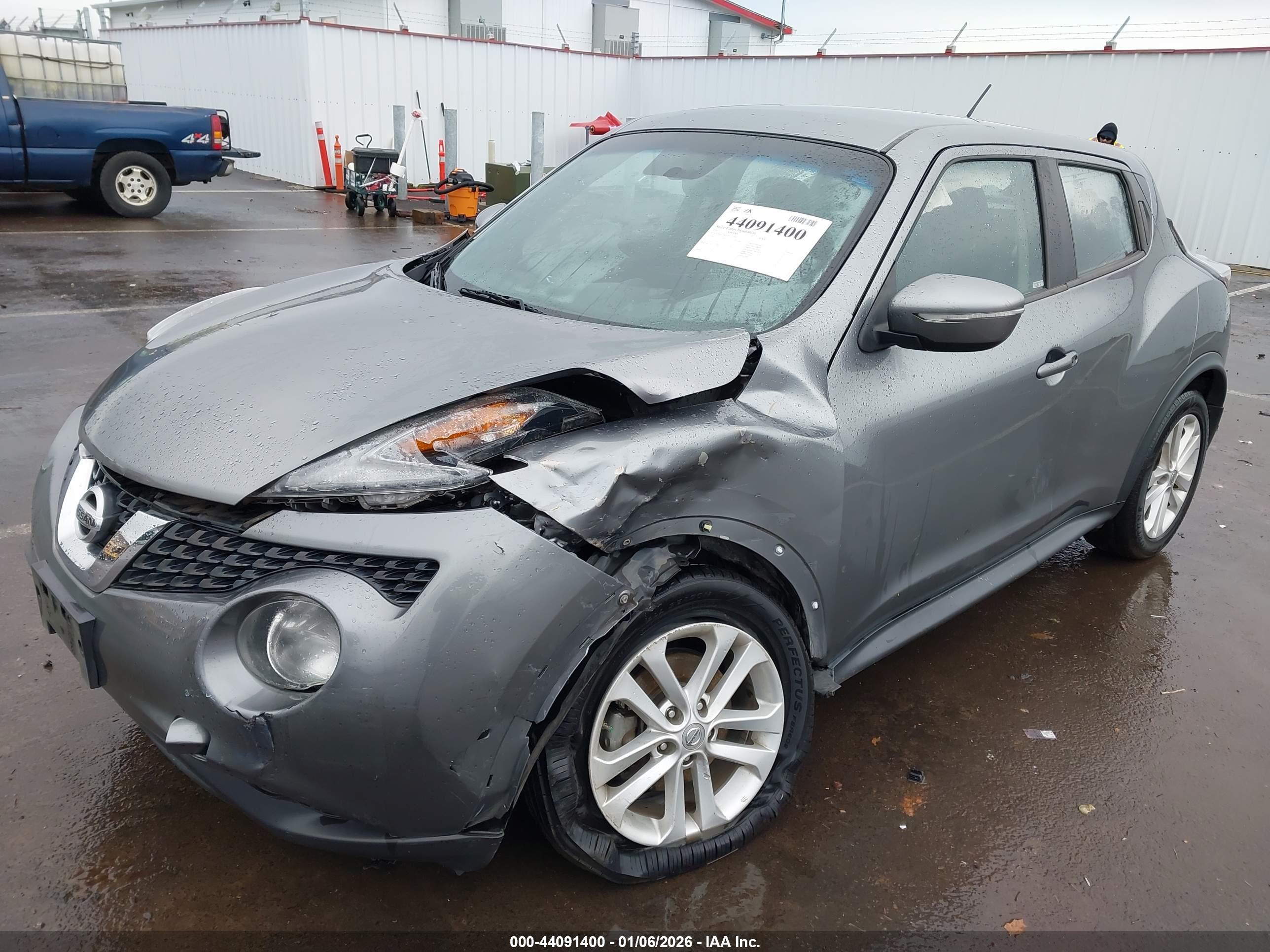 NISSAN JUKE image 2