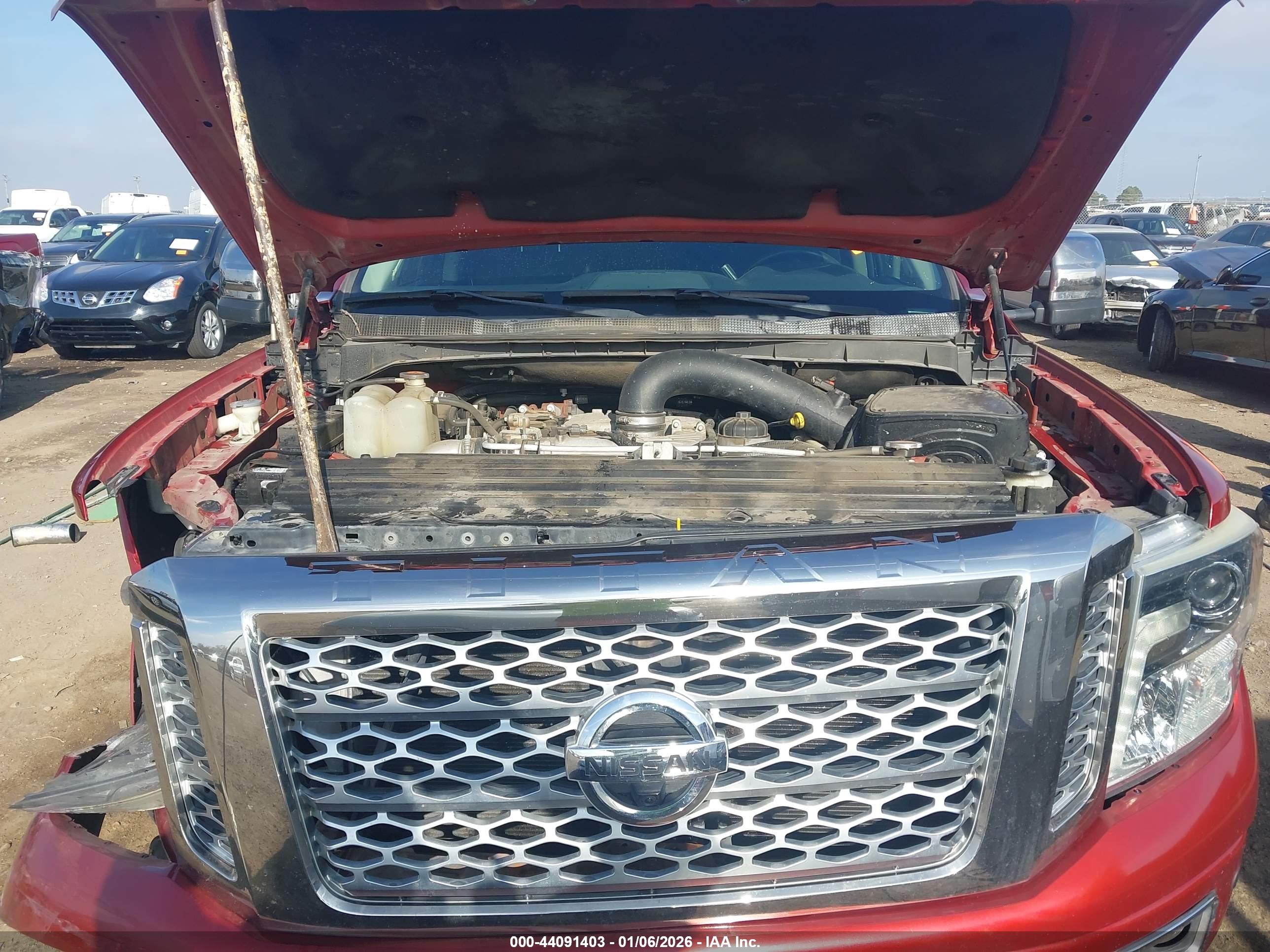 NISSAN TITAN image 10
