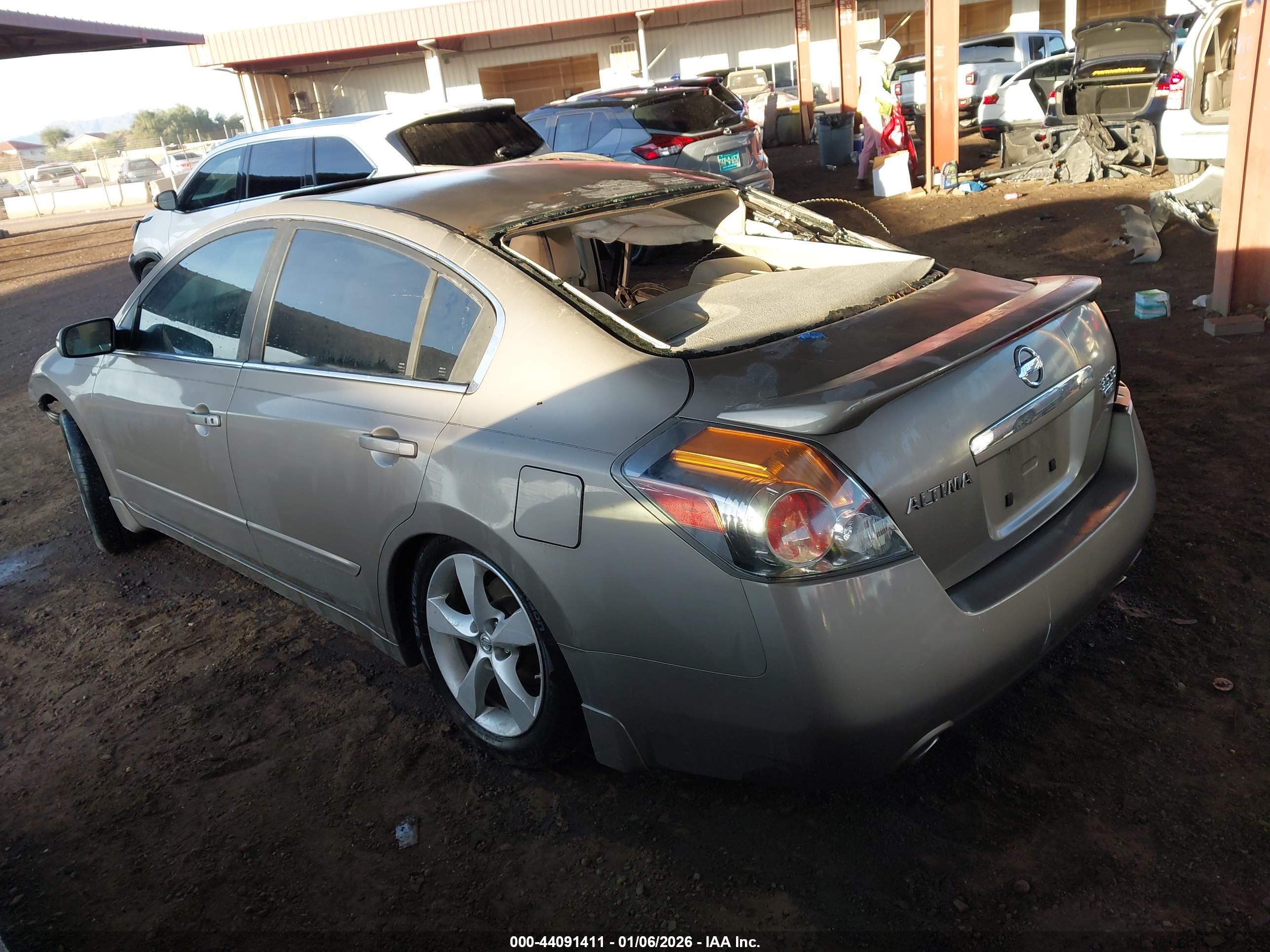 NISSAN ALTIMA image 3