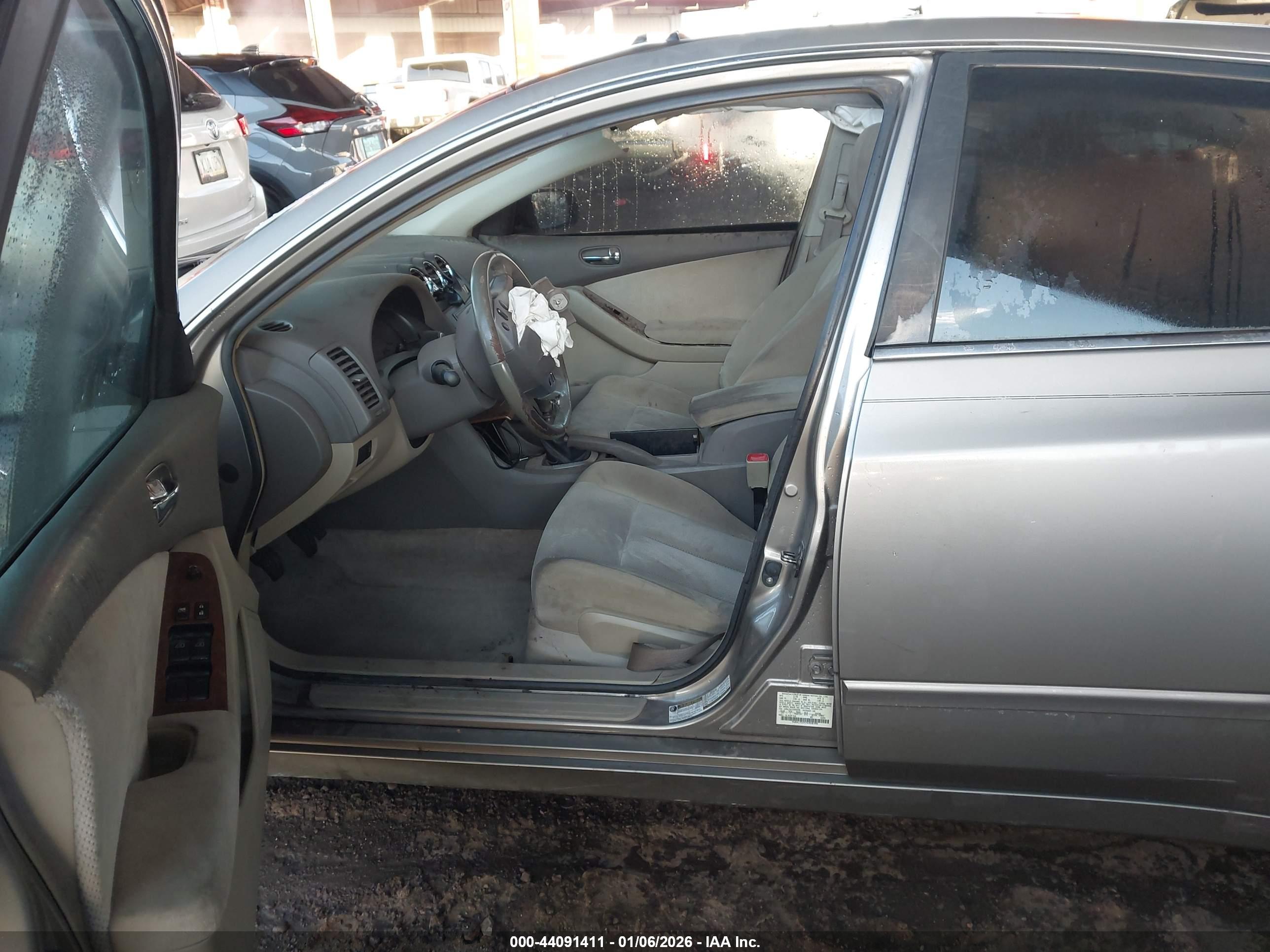 NISSAN ALTIMA image 5