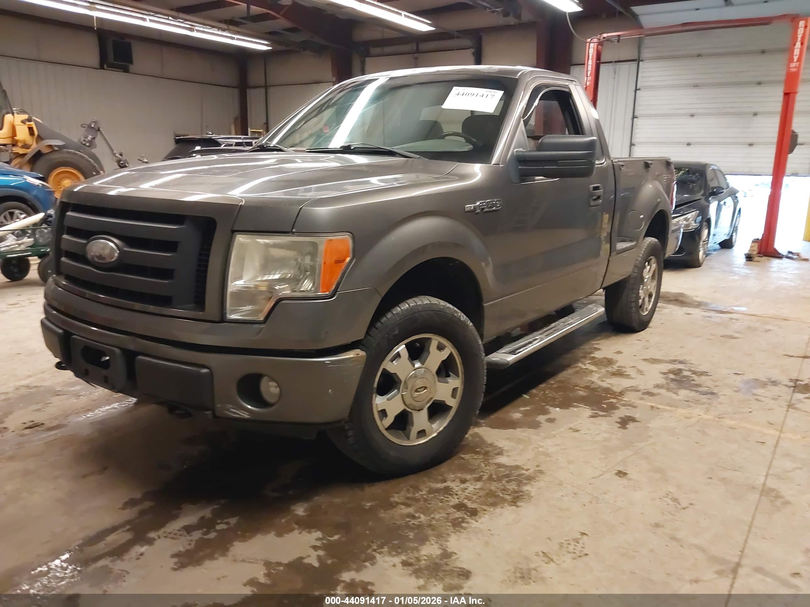 FORD F-150 image 2