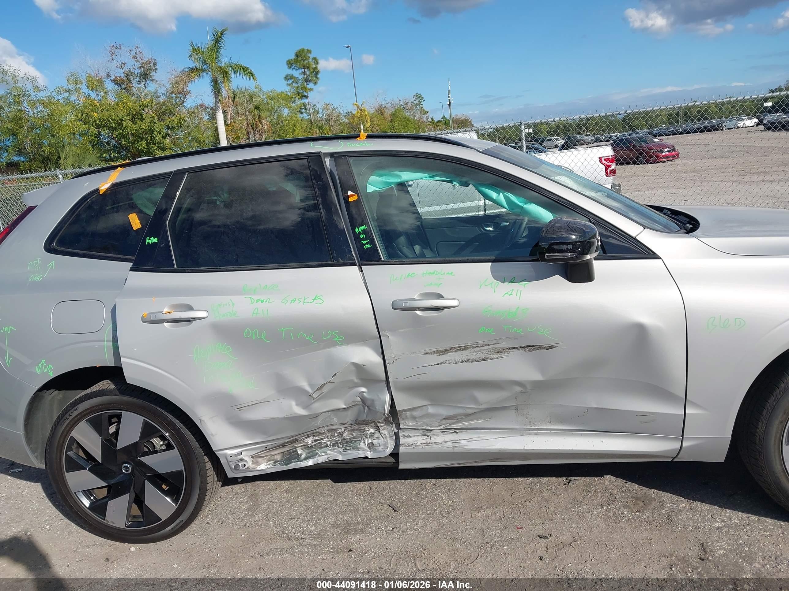 VOLVO XC60 image 6