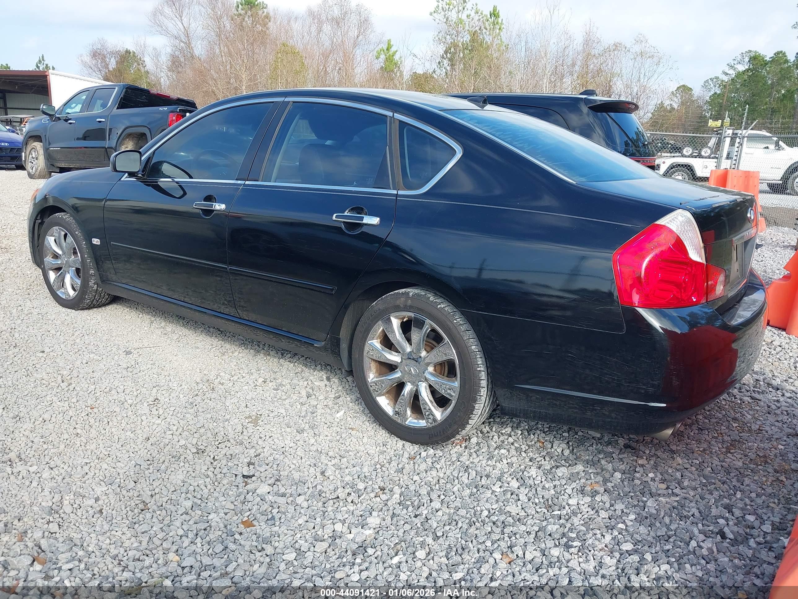 INFINITI M35 image 3
