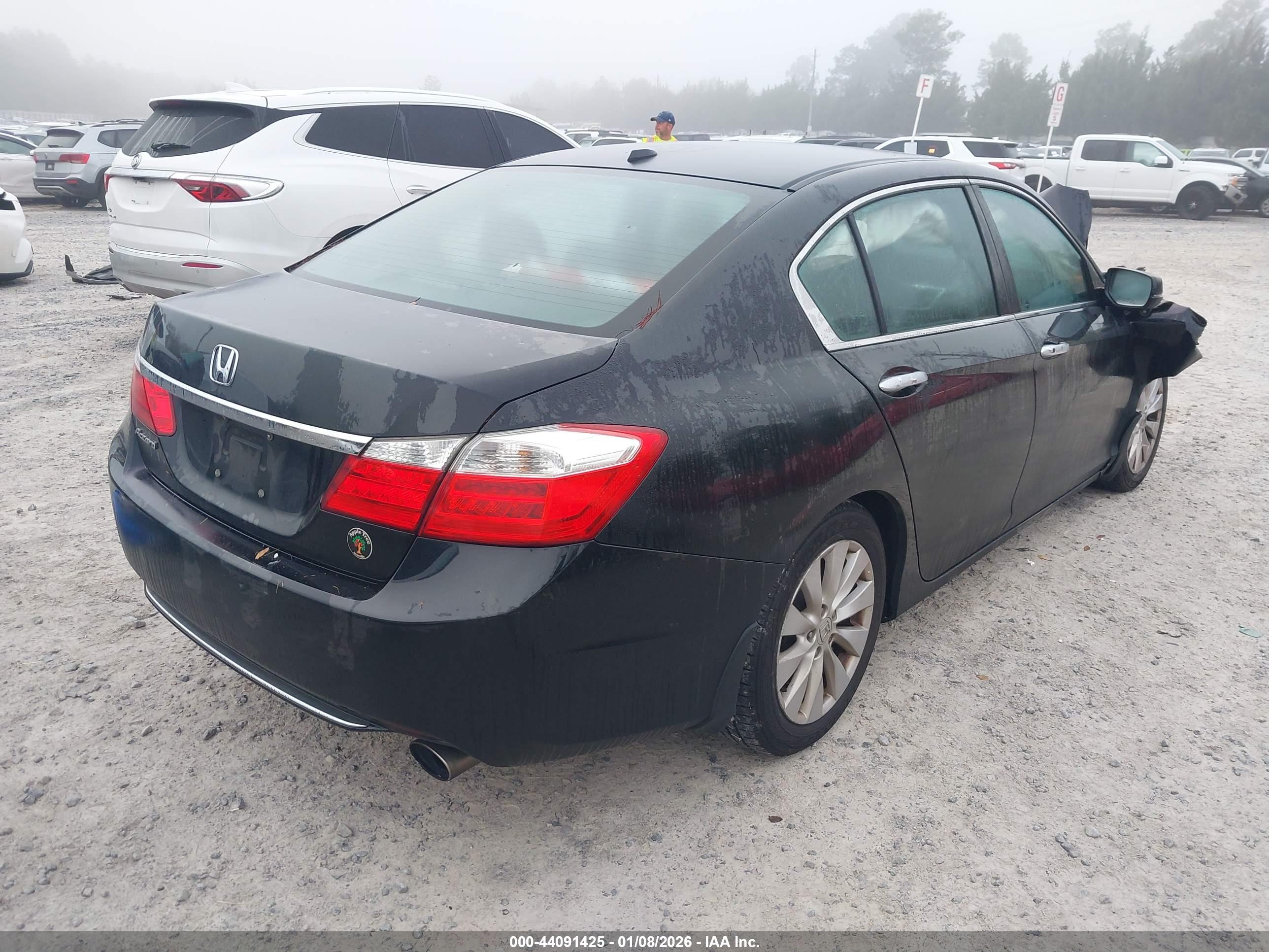 HONDA ACCORD image 4