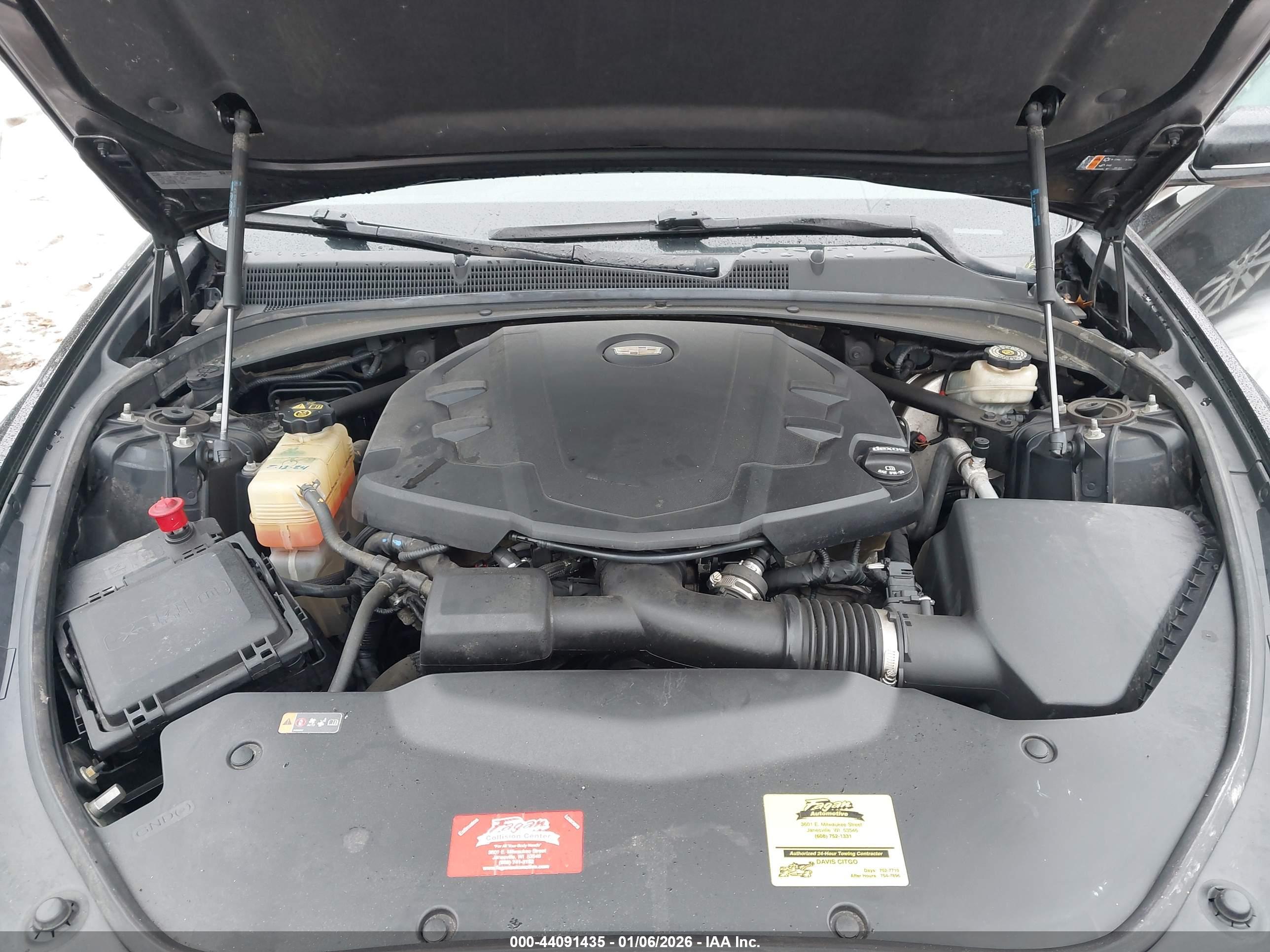 CADILLAC CTS image 10