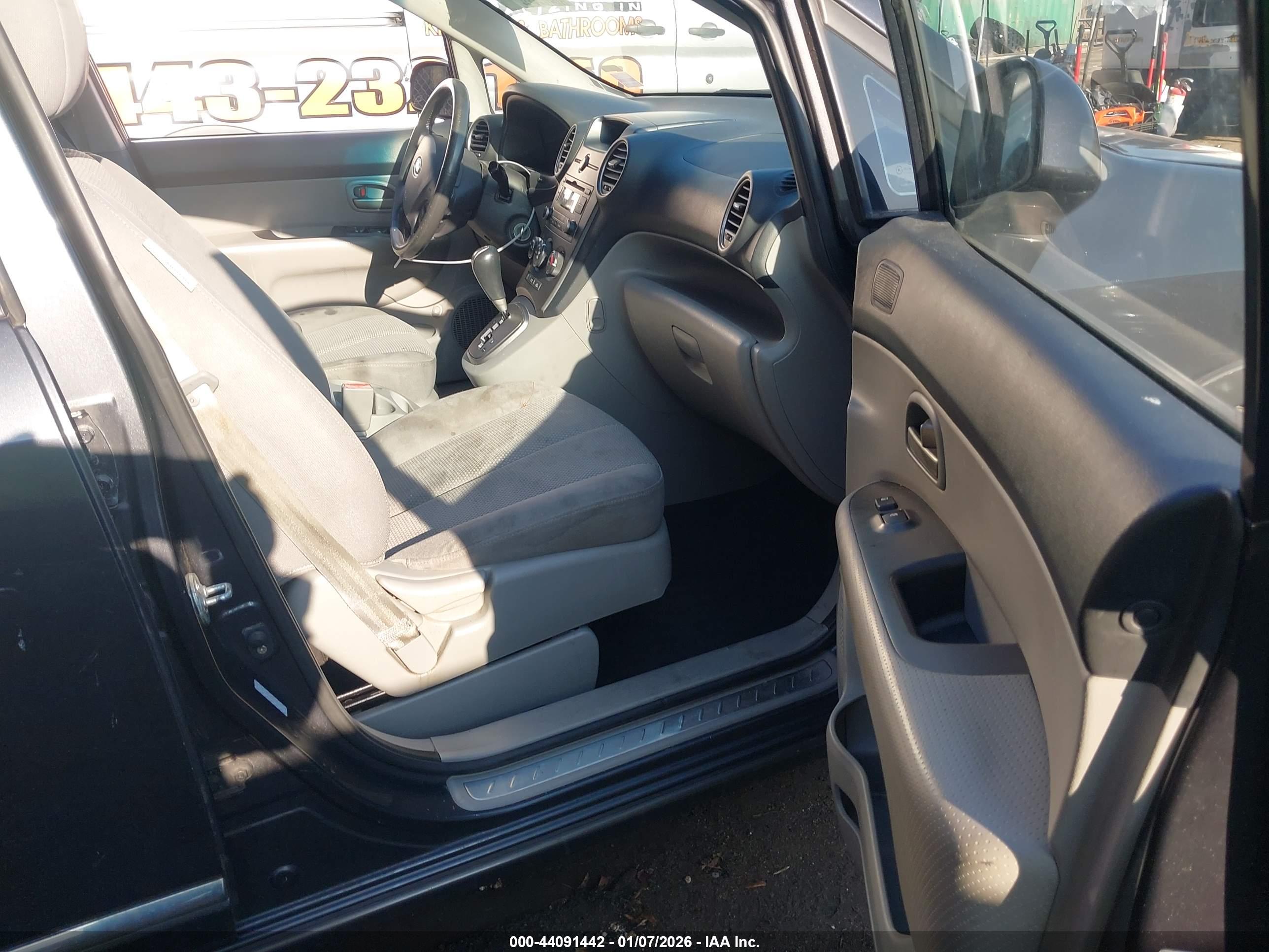 KIA RONDO image 5