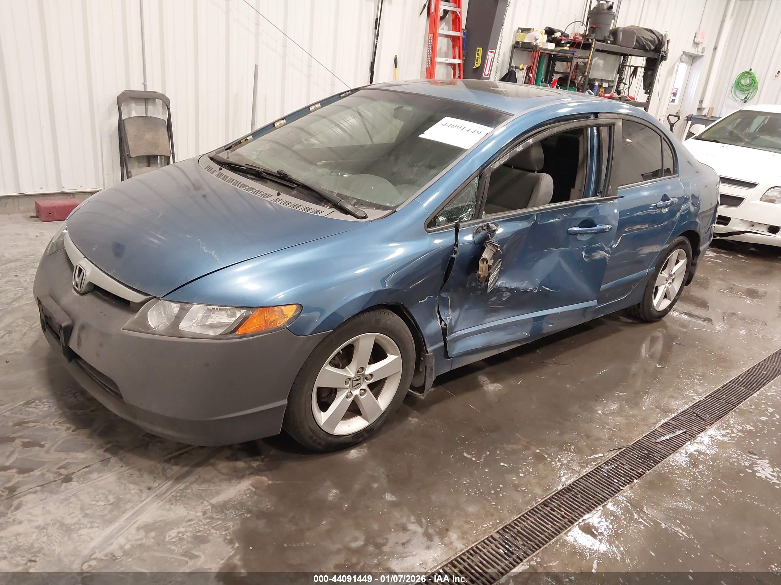 HONDA CIVIC image 2