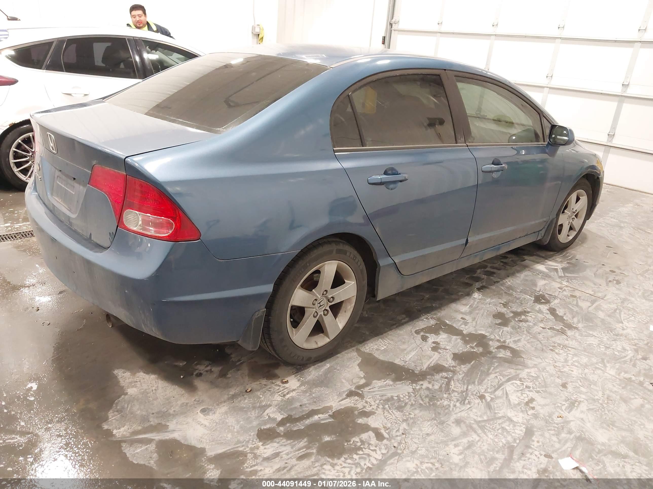 HONDA CIVIC image 4