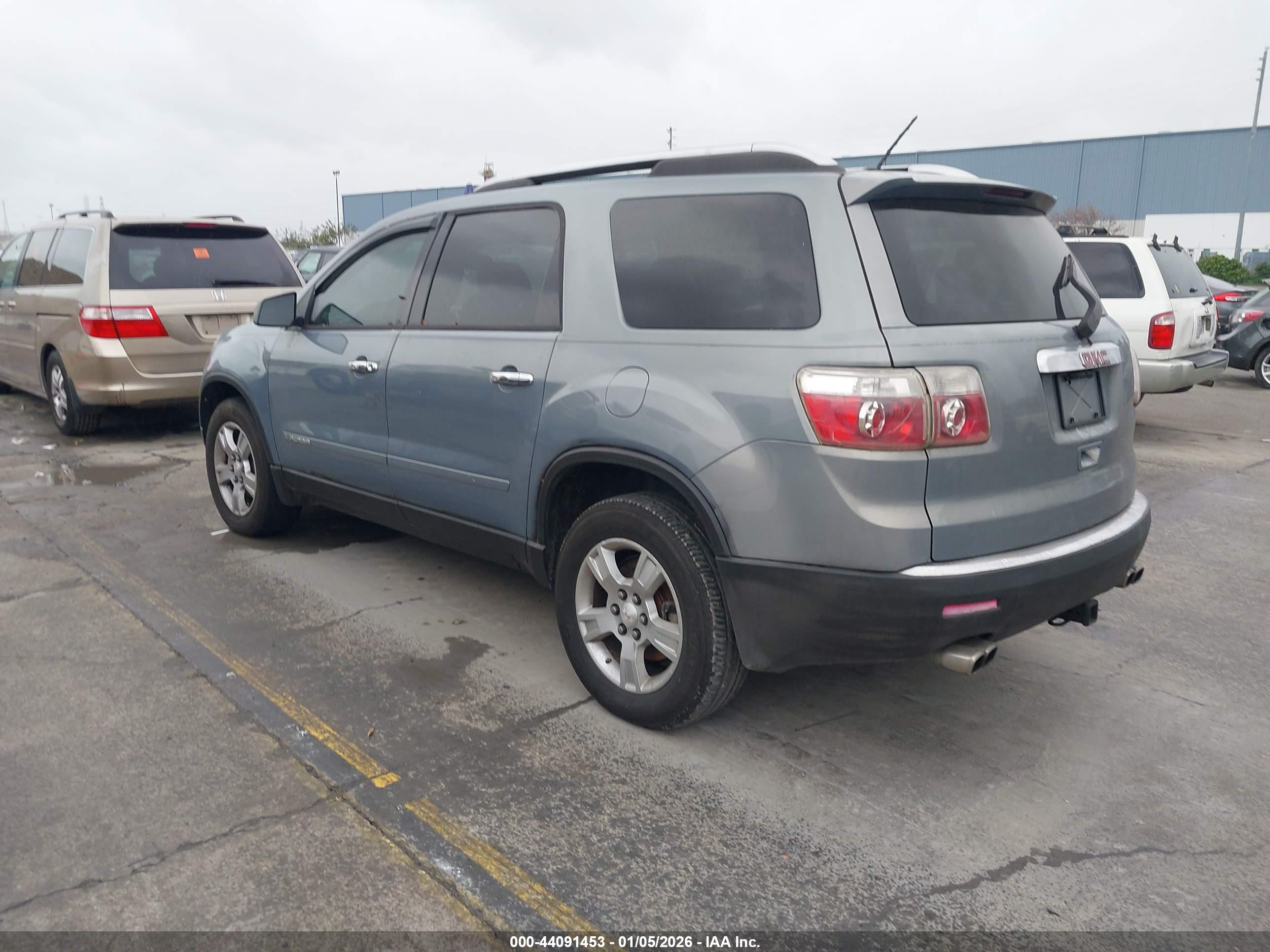 GMC ACADIA image 3