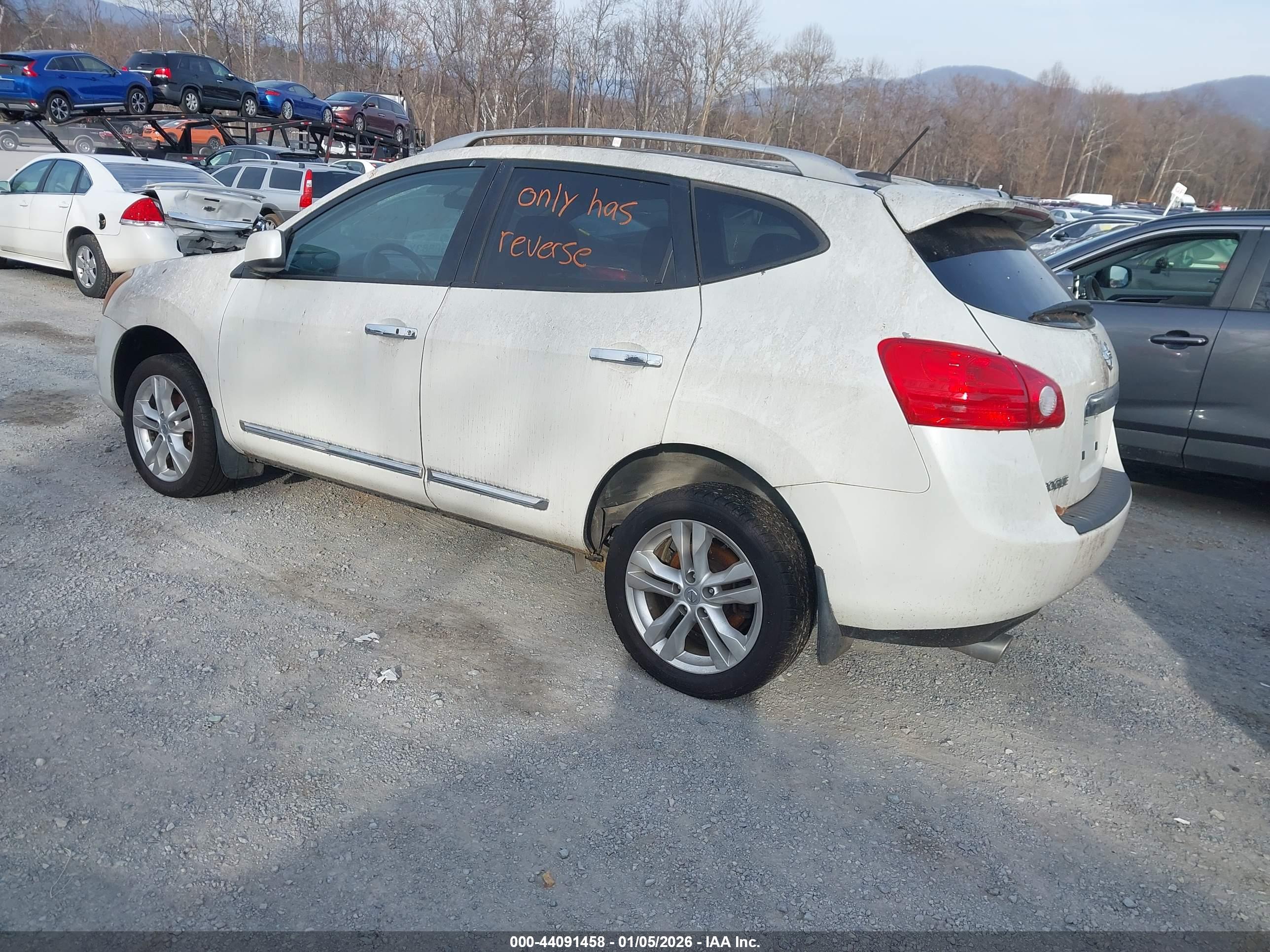 NISSAN ROGUE image 3