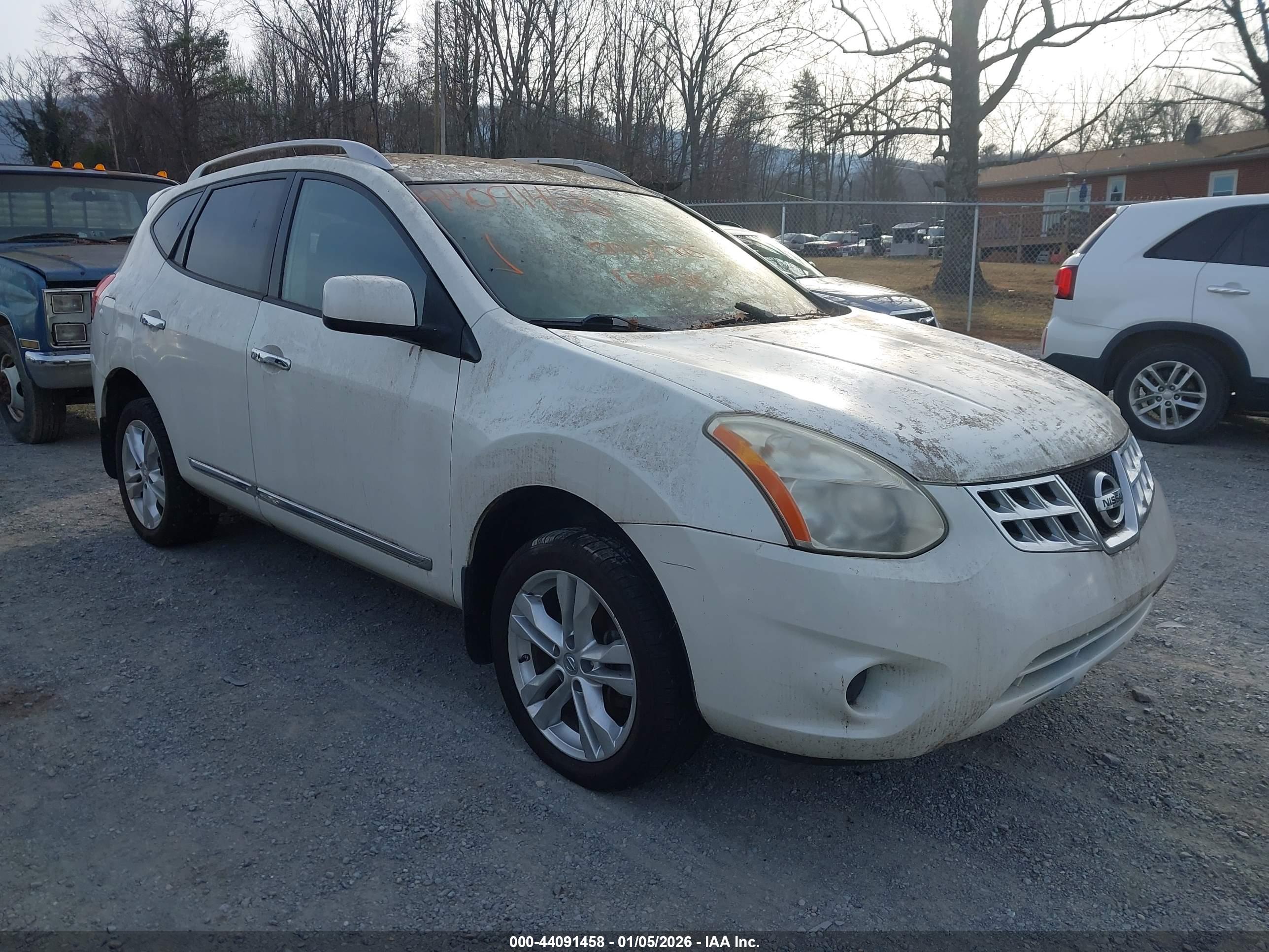NISSAN ROGUE image 6