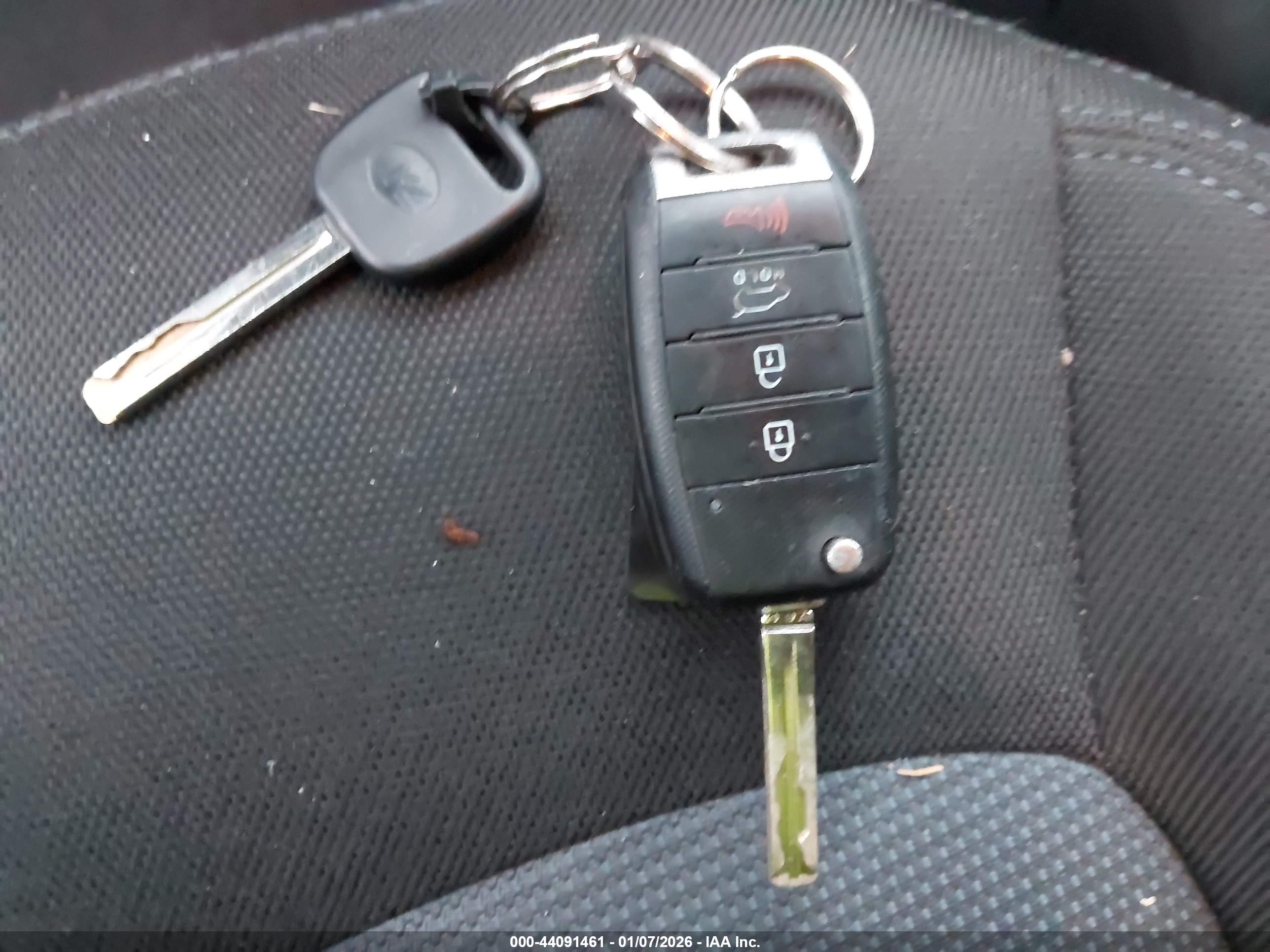 KIA SPORTAGE image 11