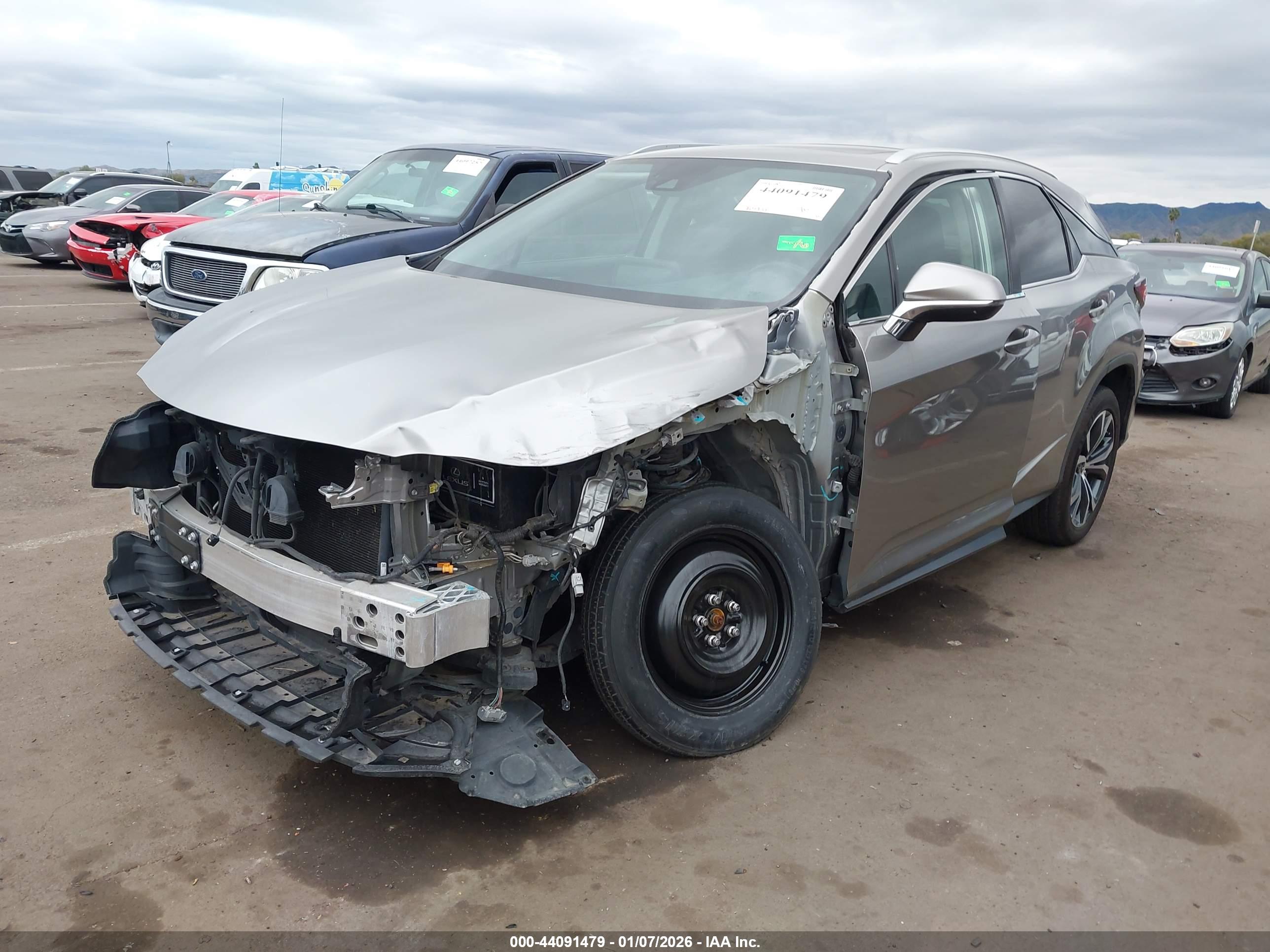 LEXUS RX image 2