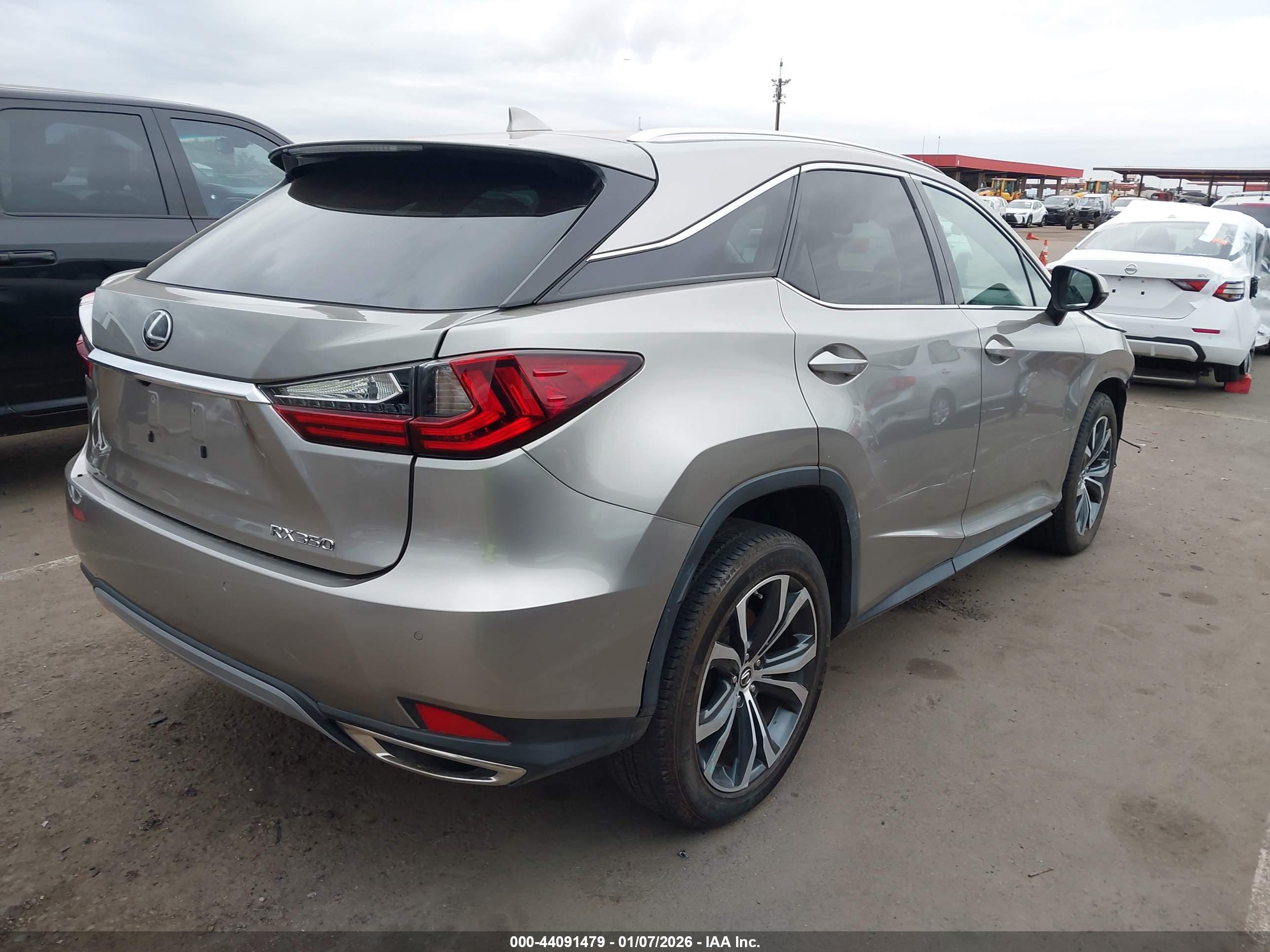 LEXUS RX image 4