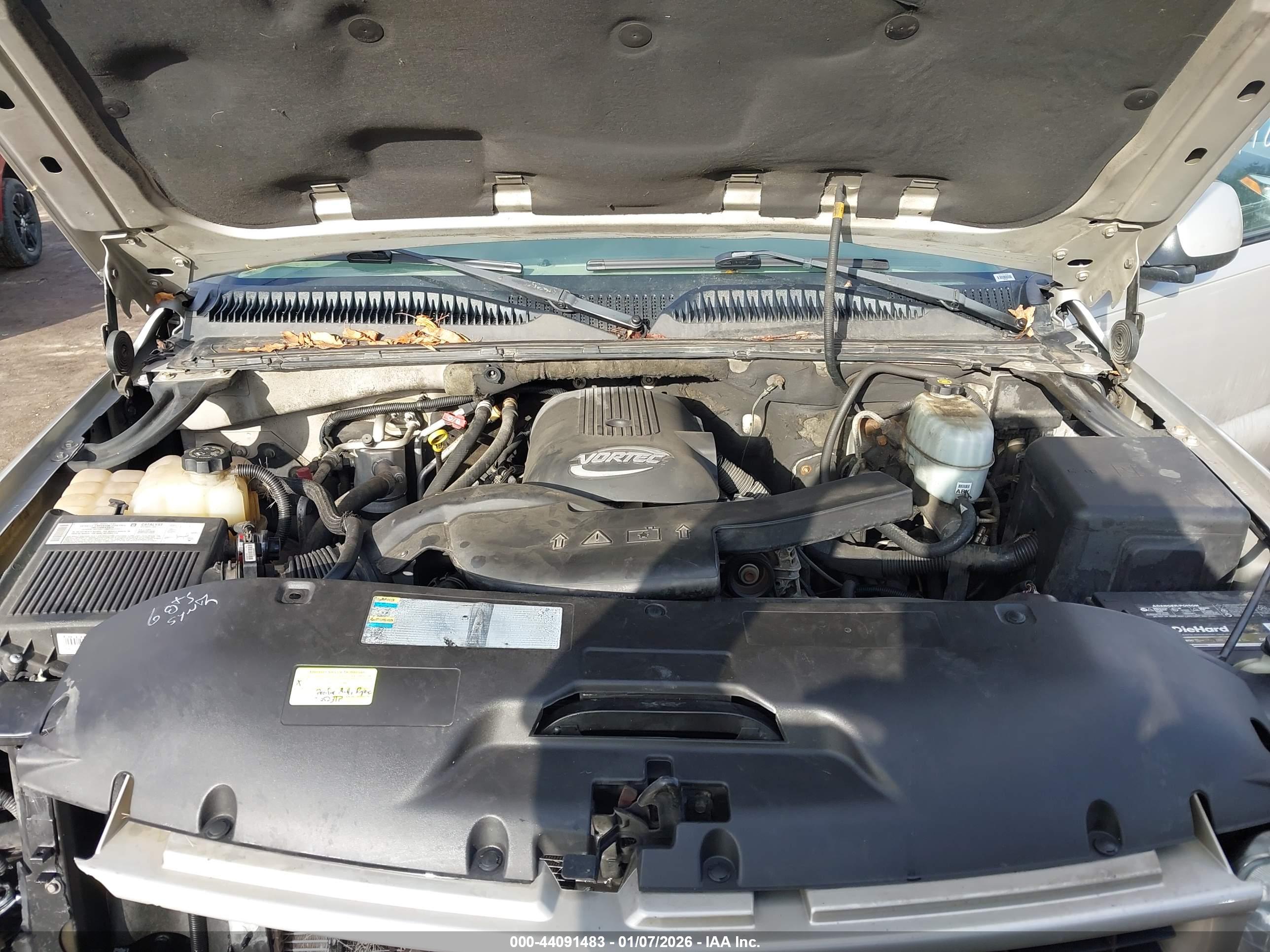 CHEVROLET SUBURBAN image 10