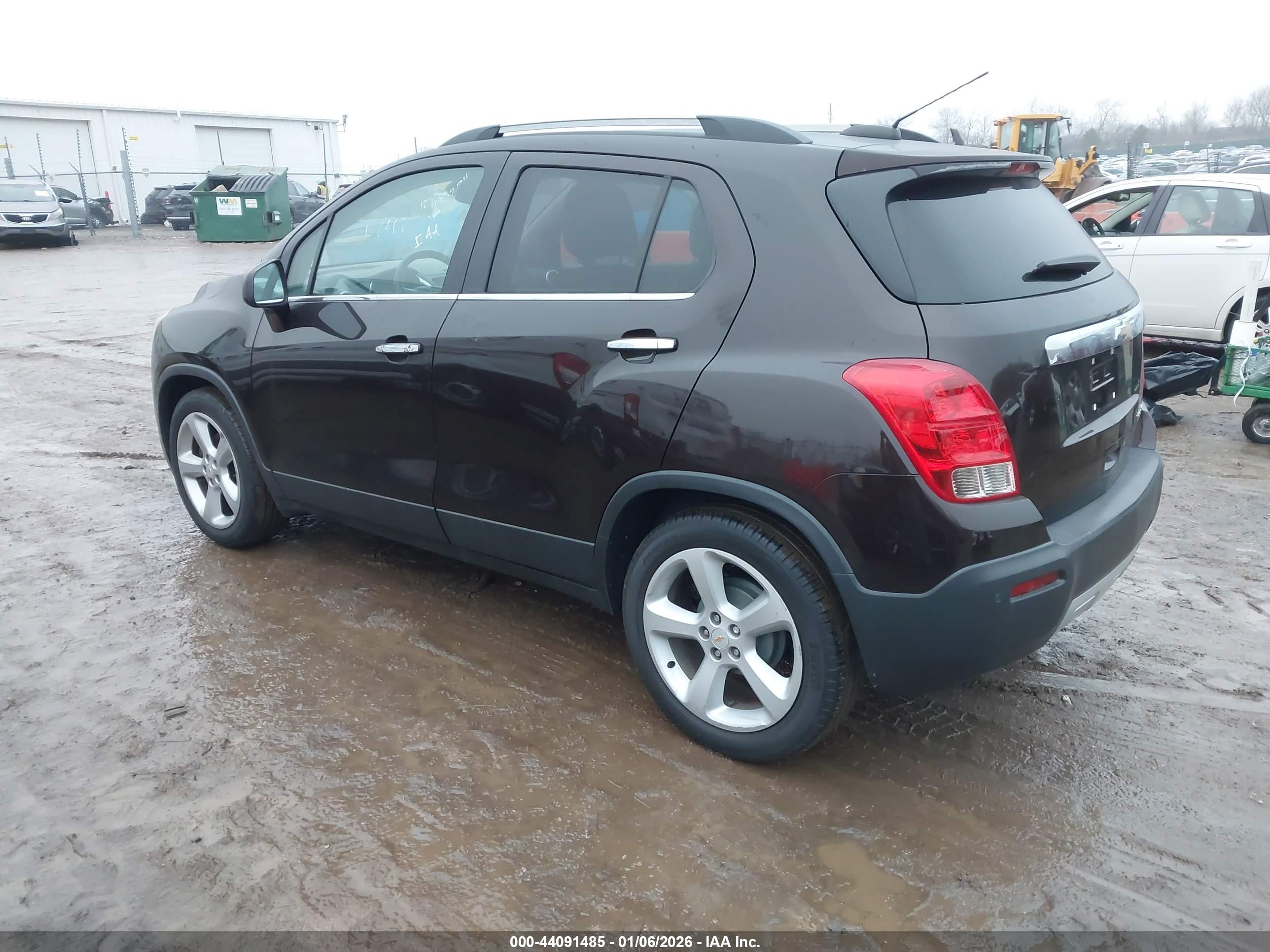 CHEVROLET TRAX image 3