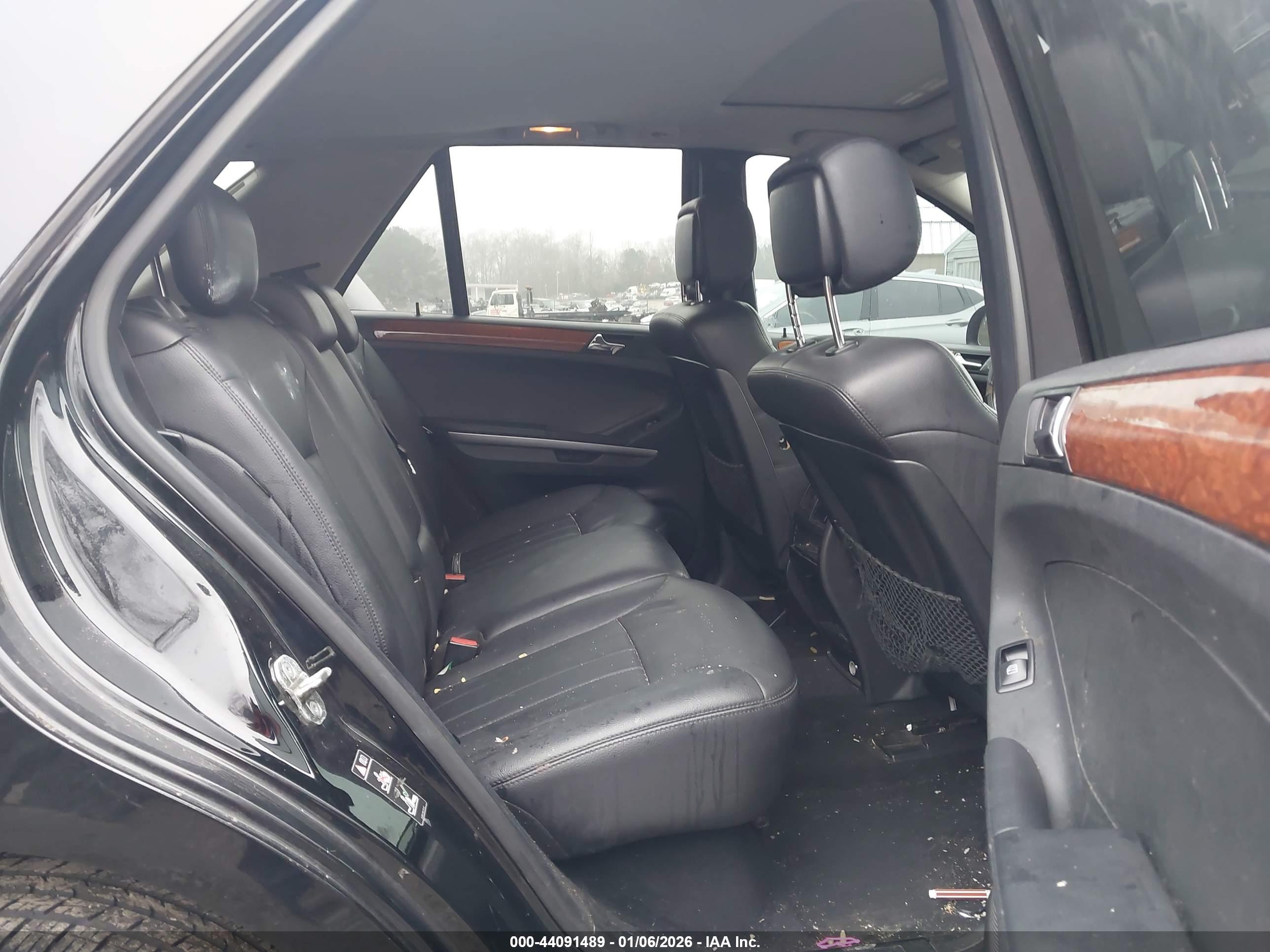 MERCEDES-BENZ ML image 8
