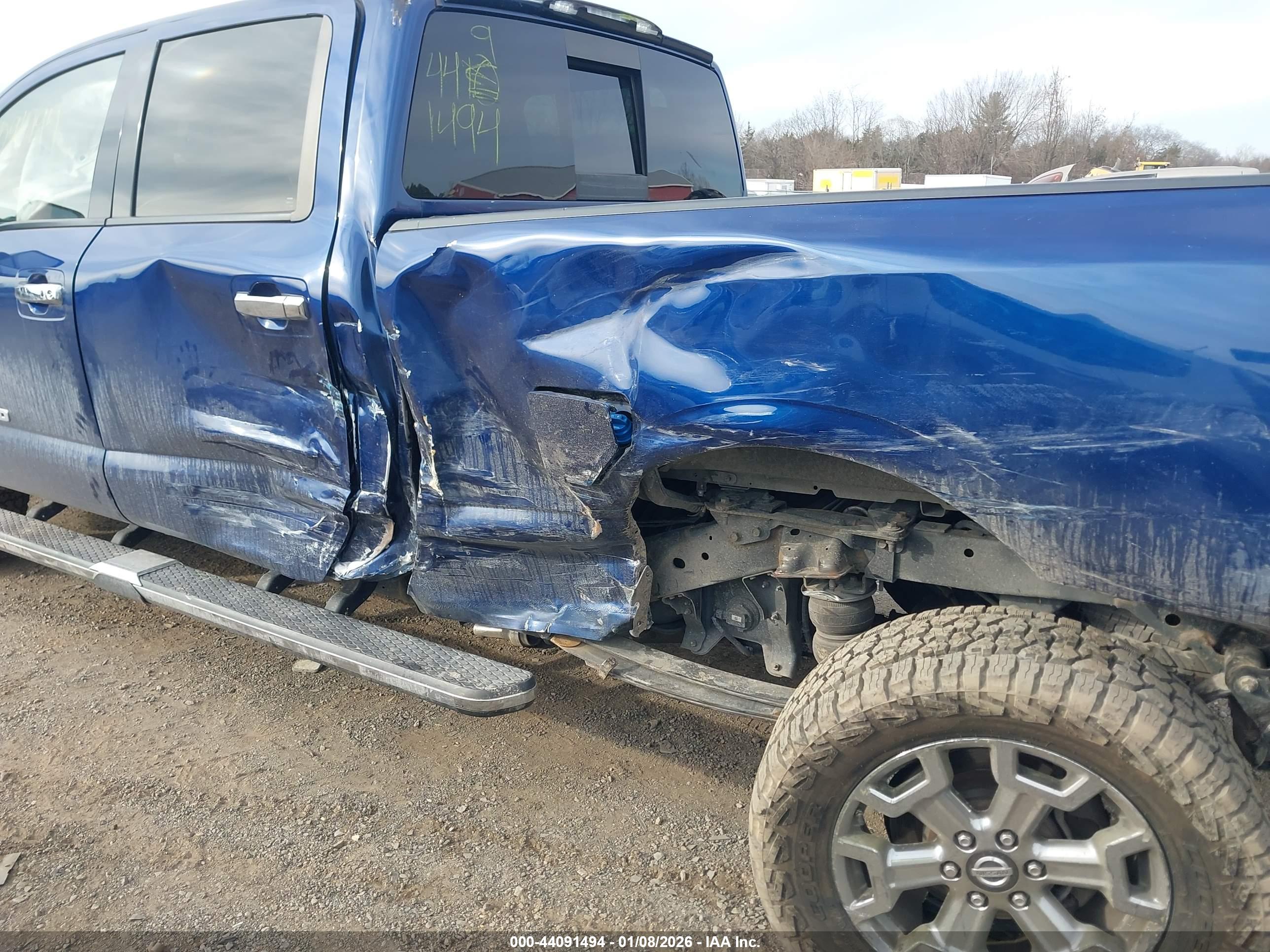 NISSAN TITAN image 6